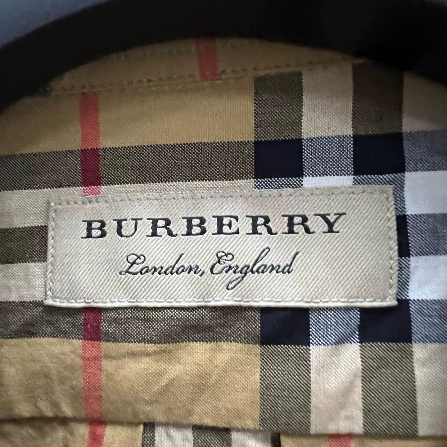 Burberry Burberry Crest Logo Check Button Up Shirt Size L Size US L / EU 52-54 / 3 - 3 Thumbnail