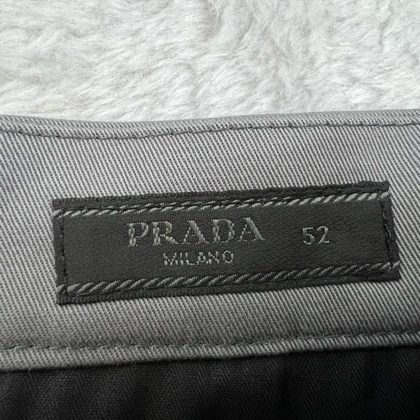 Prada Prada Triangle Logo Shorts Size 36 Size US 36 / EU 52 - 5 Thumbnail