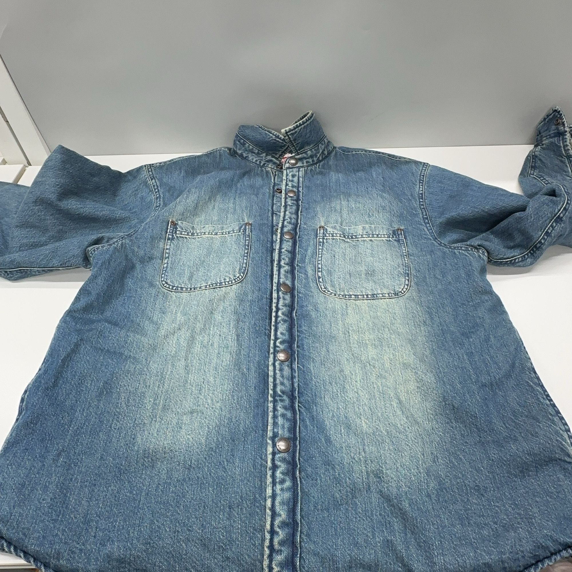 Supreme Supreme Shearling Lined Denim Shirt Size S Size US S / EU 44-46 / 1 - 6 Thumbnail