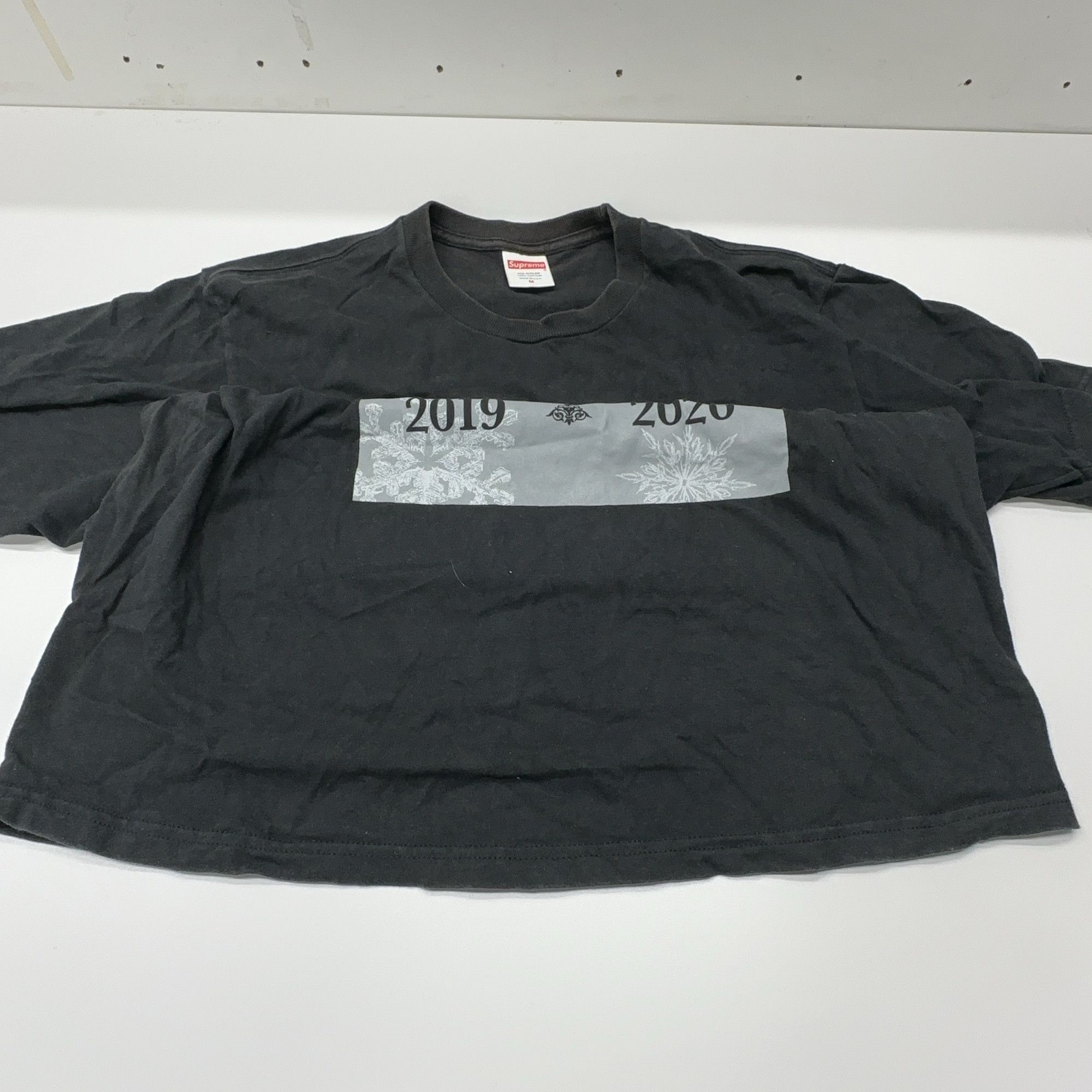 Supreme Supreme D’Hiver Graphic T-Shirt Size M Size US M / EU 48-50 / 2 - 5 Thumbnail