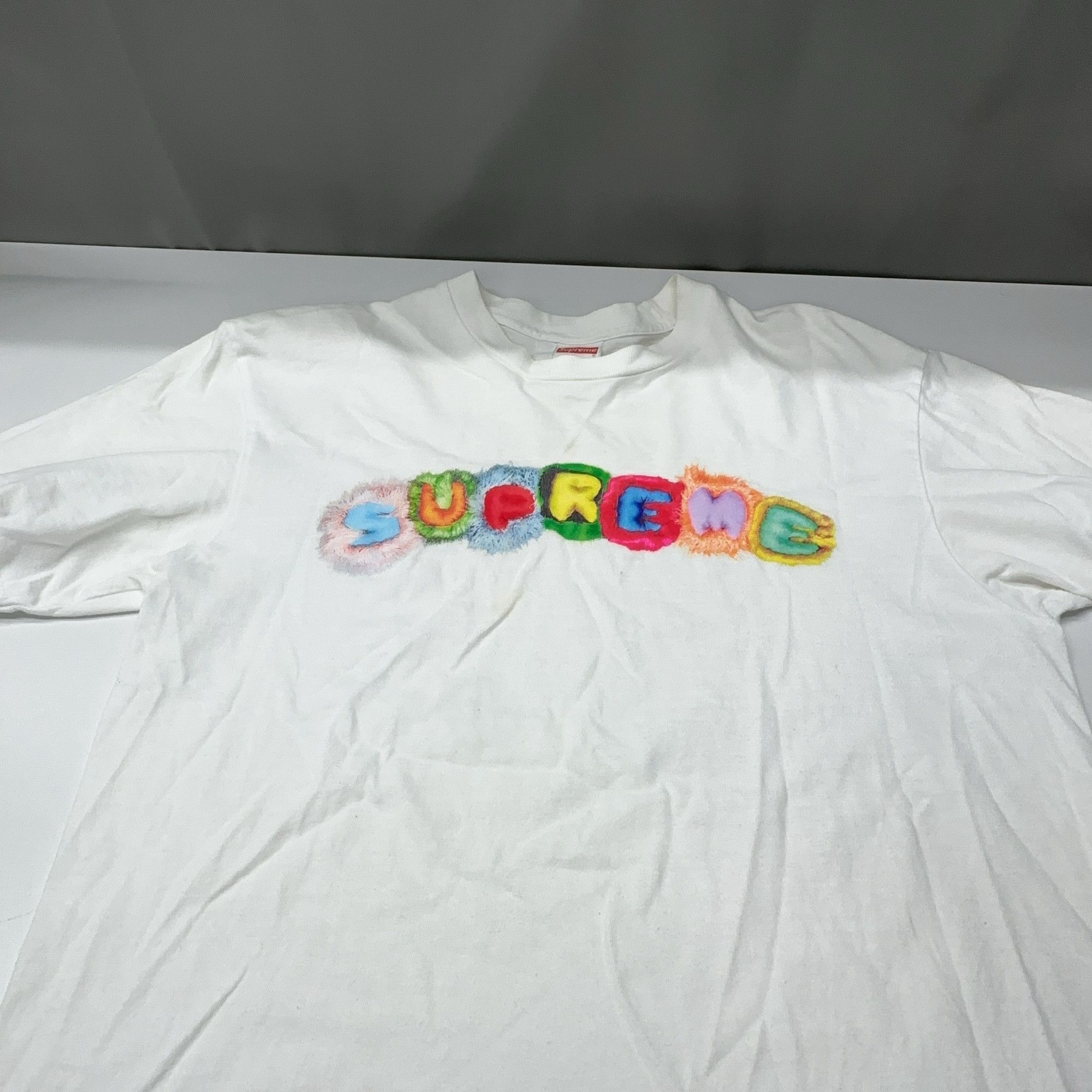 Supreme Supreme Pillows T-Shirt Size S Size US S / EU 44-46 / 1 - 10 Thumbnail