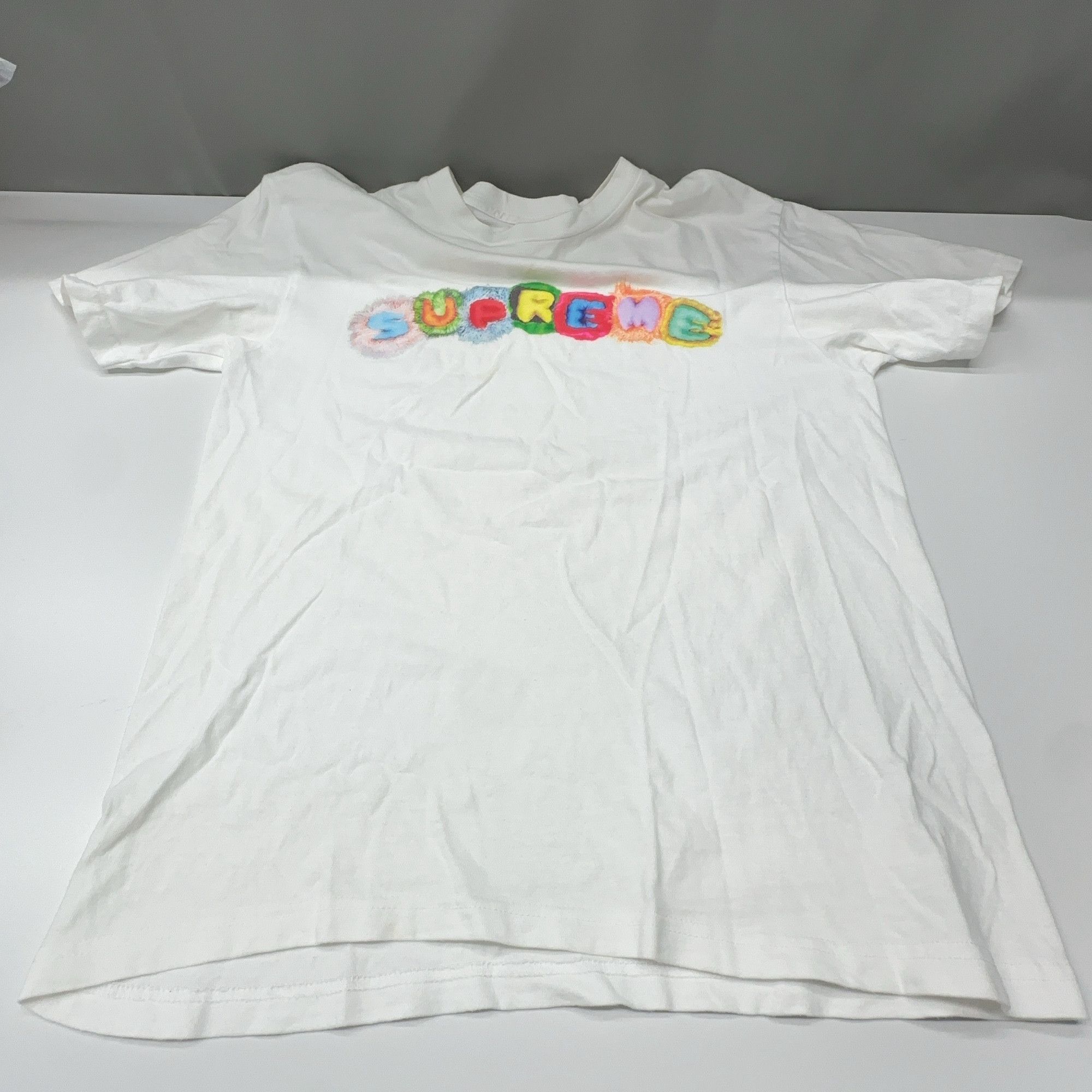 Supreme Supreme Pillows T-Shirt Size S Size US S / EU 44-46 / 1 - 11 Thumbnail