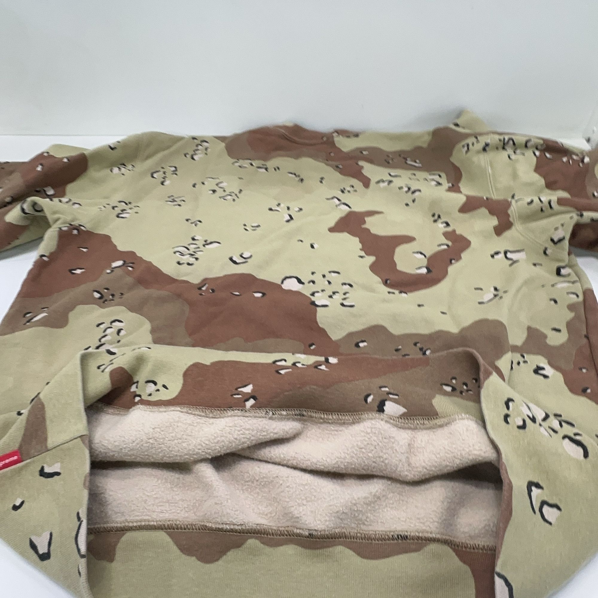 Supreme Supreme Futura Logo Camo Crewneck Size M Size US M / EU 48-50 / 2 - 10 Thumbnail