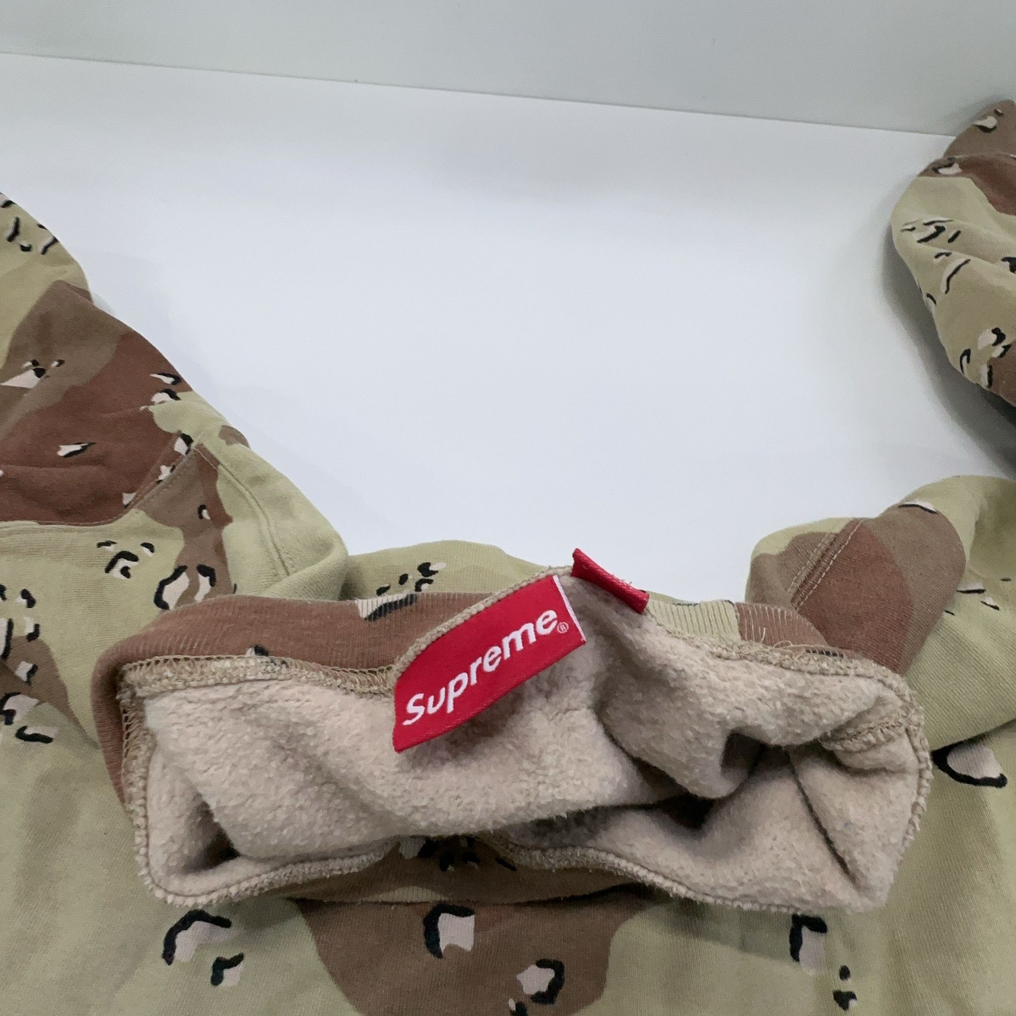 Supreme Supreme Futura Logo Camo Crewneck Size M Size US M / EU 48-50 / 2 - 7 Thumbnail