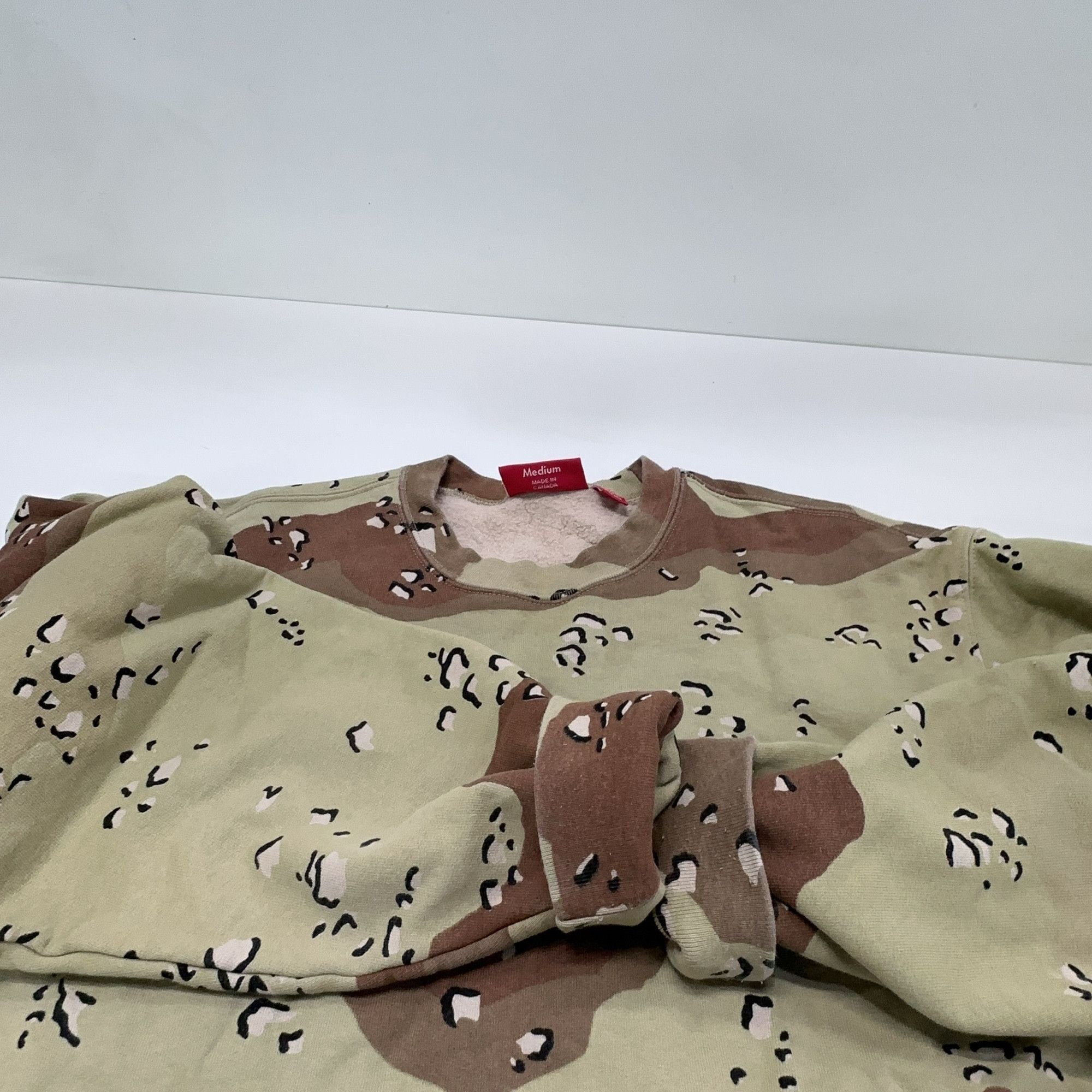 Supreme Supreme Futura Logo Camo Crewneck Size M Size US M / EU 48-50 / 2 - 9 Thumbnail
