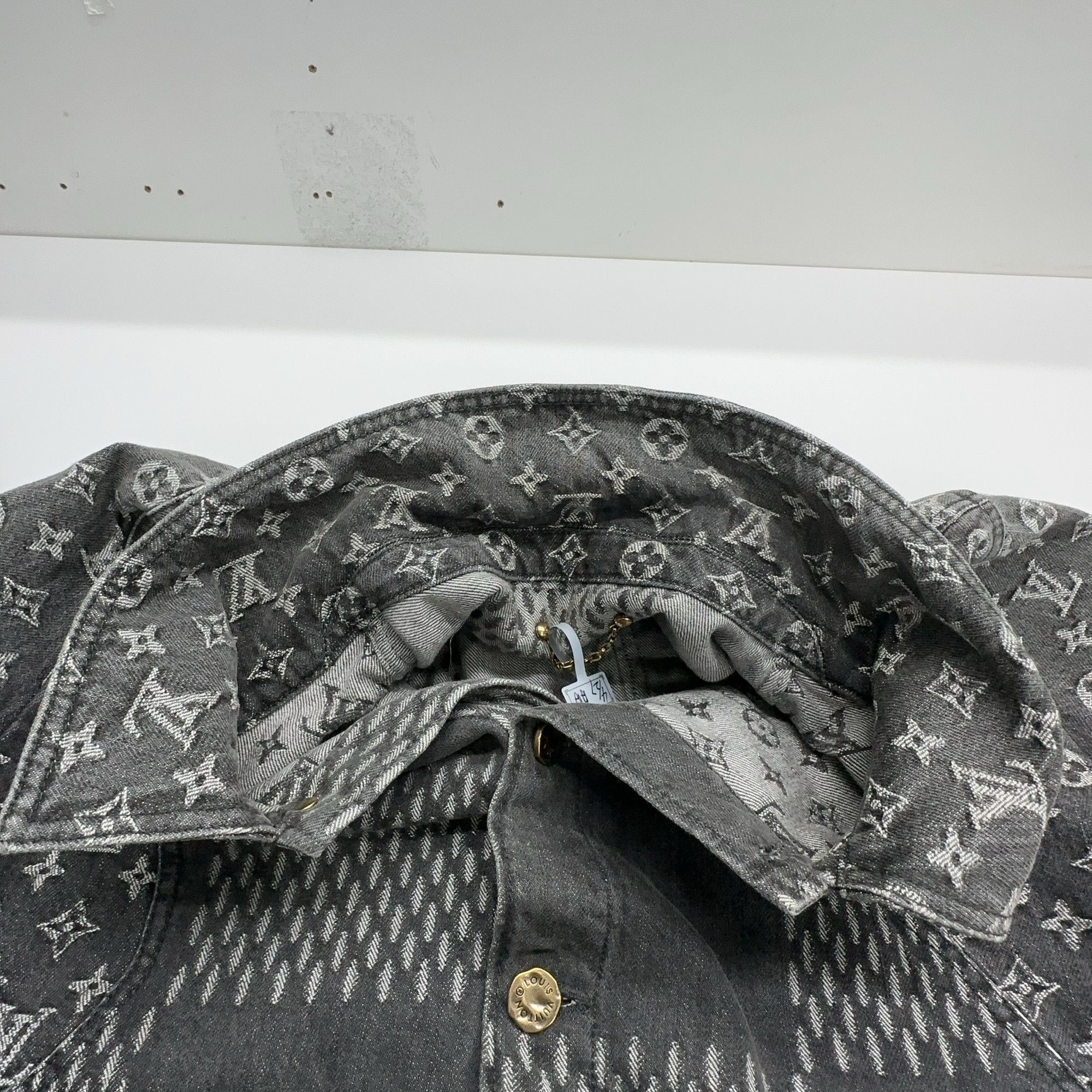 Louis Vuitton Louis Vuitton x Nigo Monogram Denim Jacket Size L Size US L / EU 52-54 / 3 - 5 Thumbnail