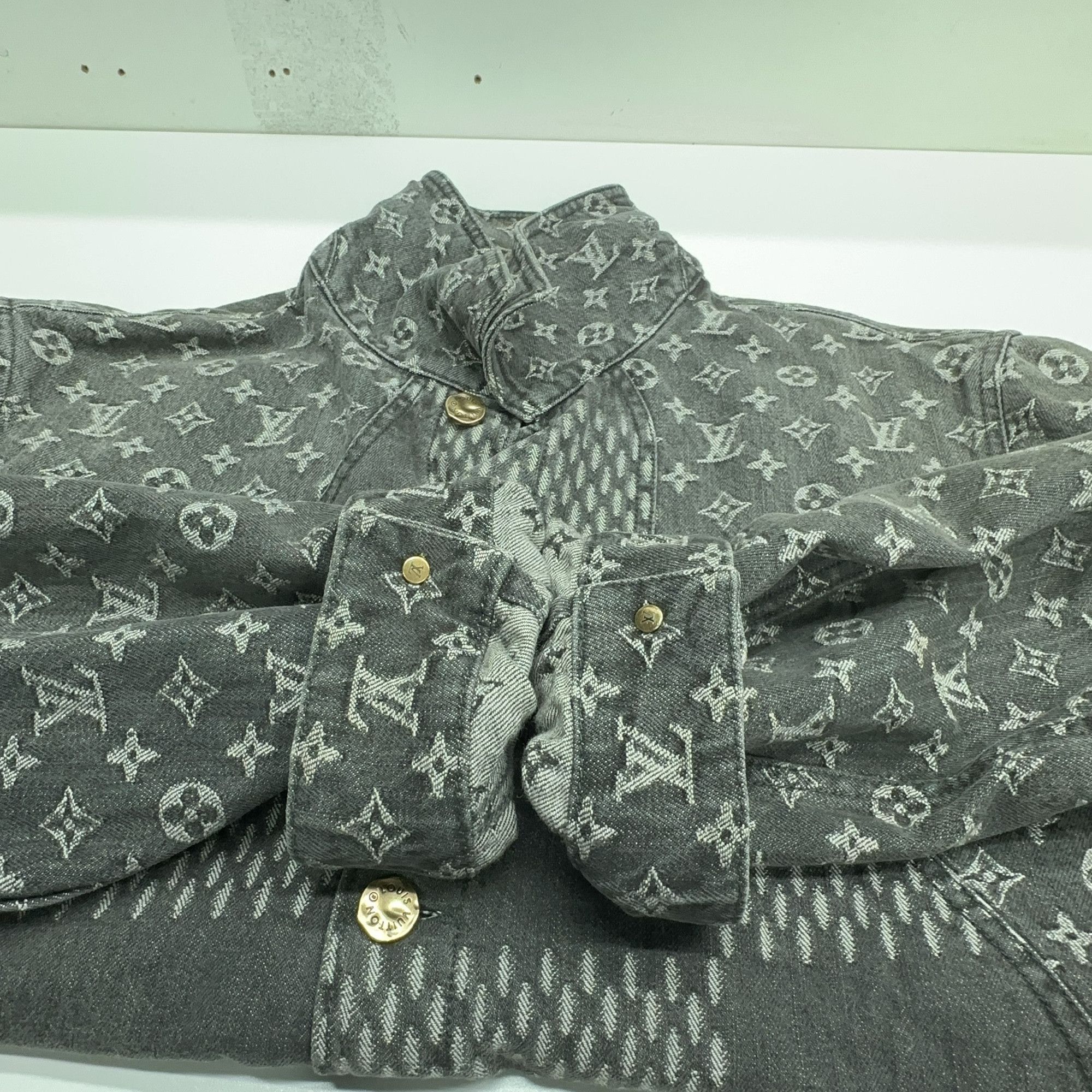 Louis Vuitton Louis Vuitton x Nigo Monogram Denim Jacket Size L Size US L / EU 52-54 / 3 - 10 Thumbnail