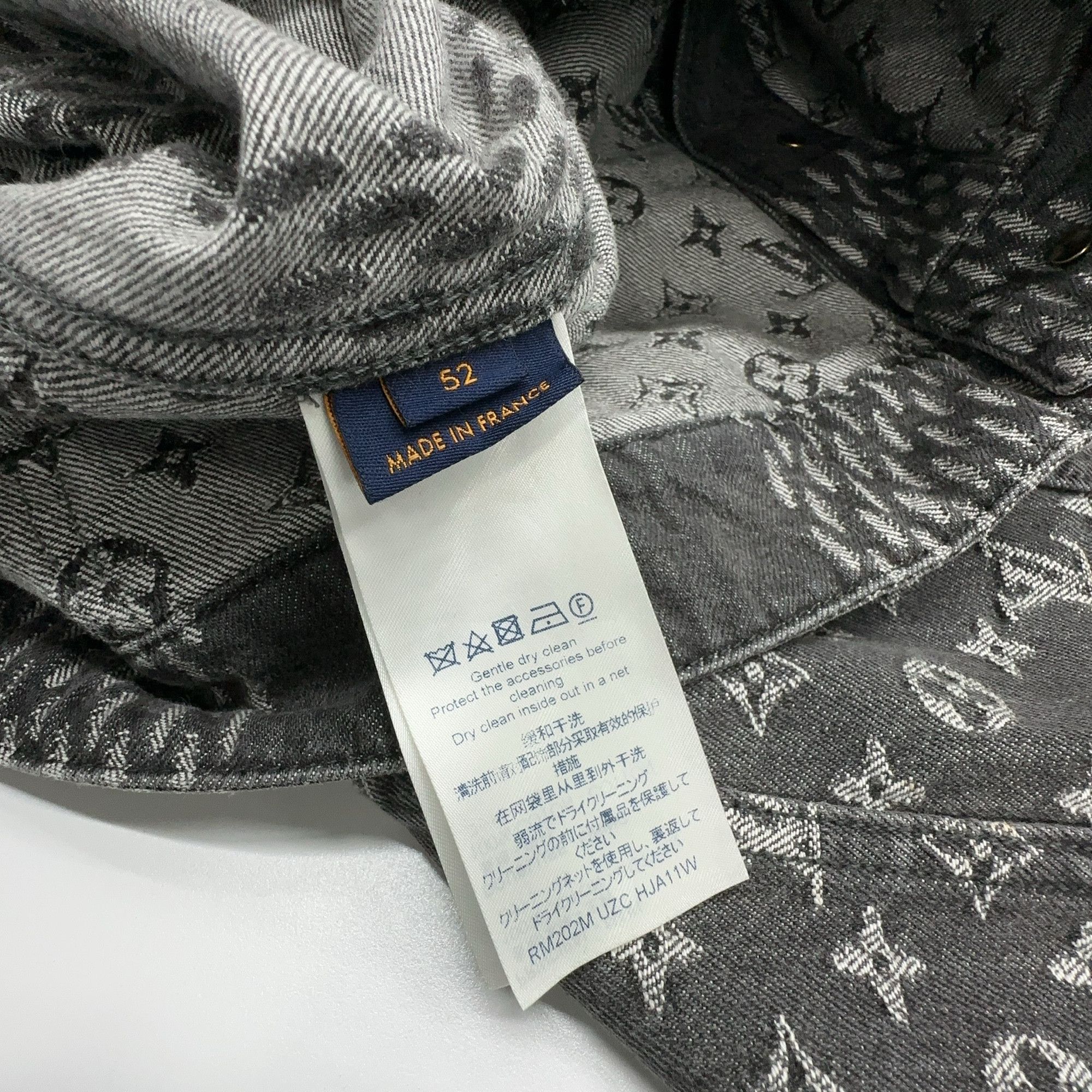 Louis Vuitton Louis Vuitton x Nigo Monogram Denim Jacket Size L Size US L / EU 52-54 / 3 - 3 Thumbnail