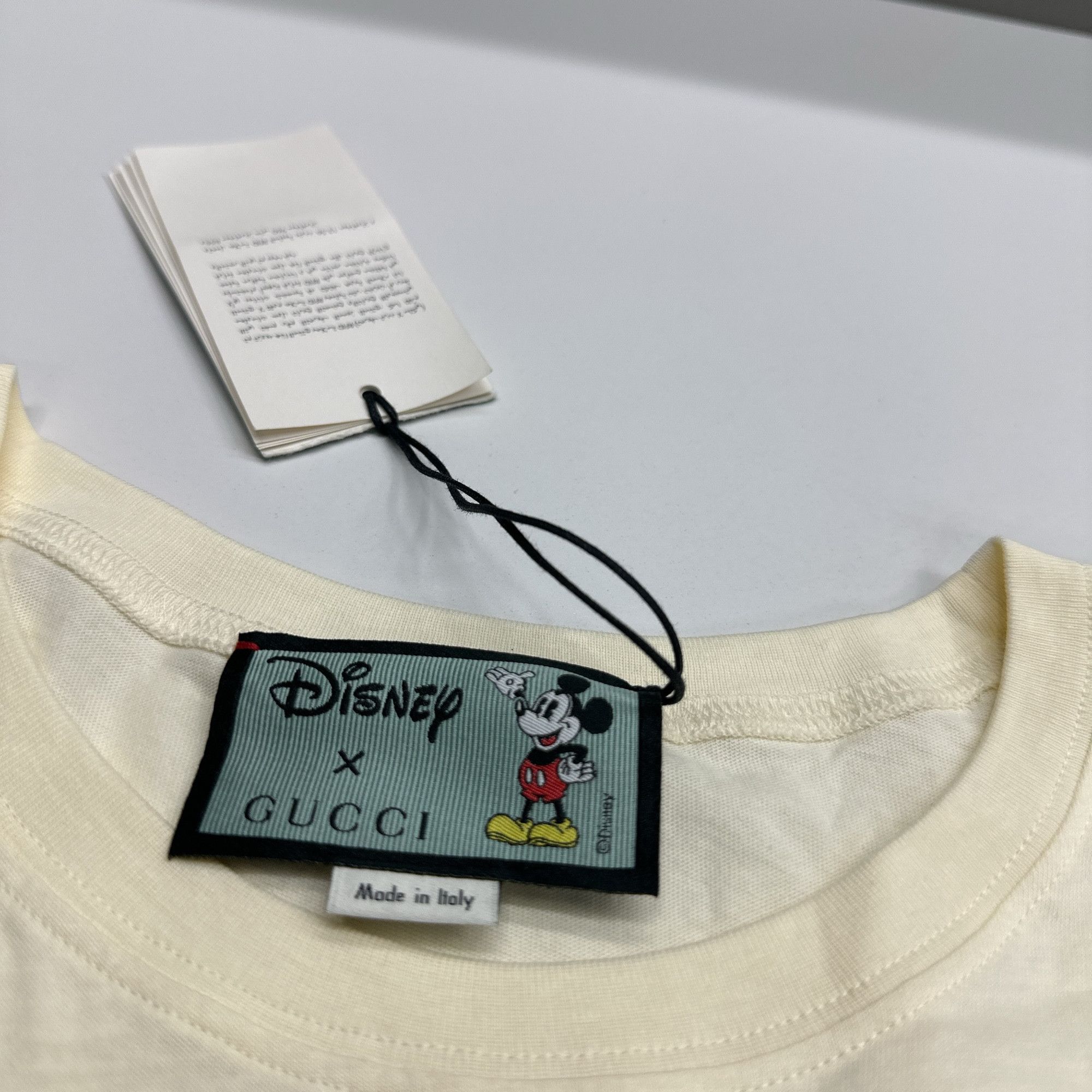 Gucci Gucci x Disney Mickey T-Shirt Size XS Size XS / US 0-2 / IT 36-38 - 3 Thumbnail