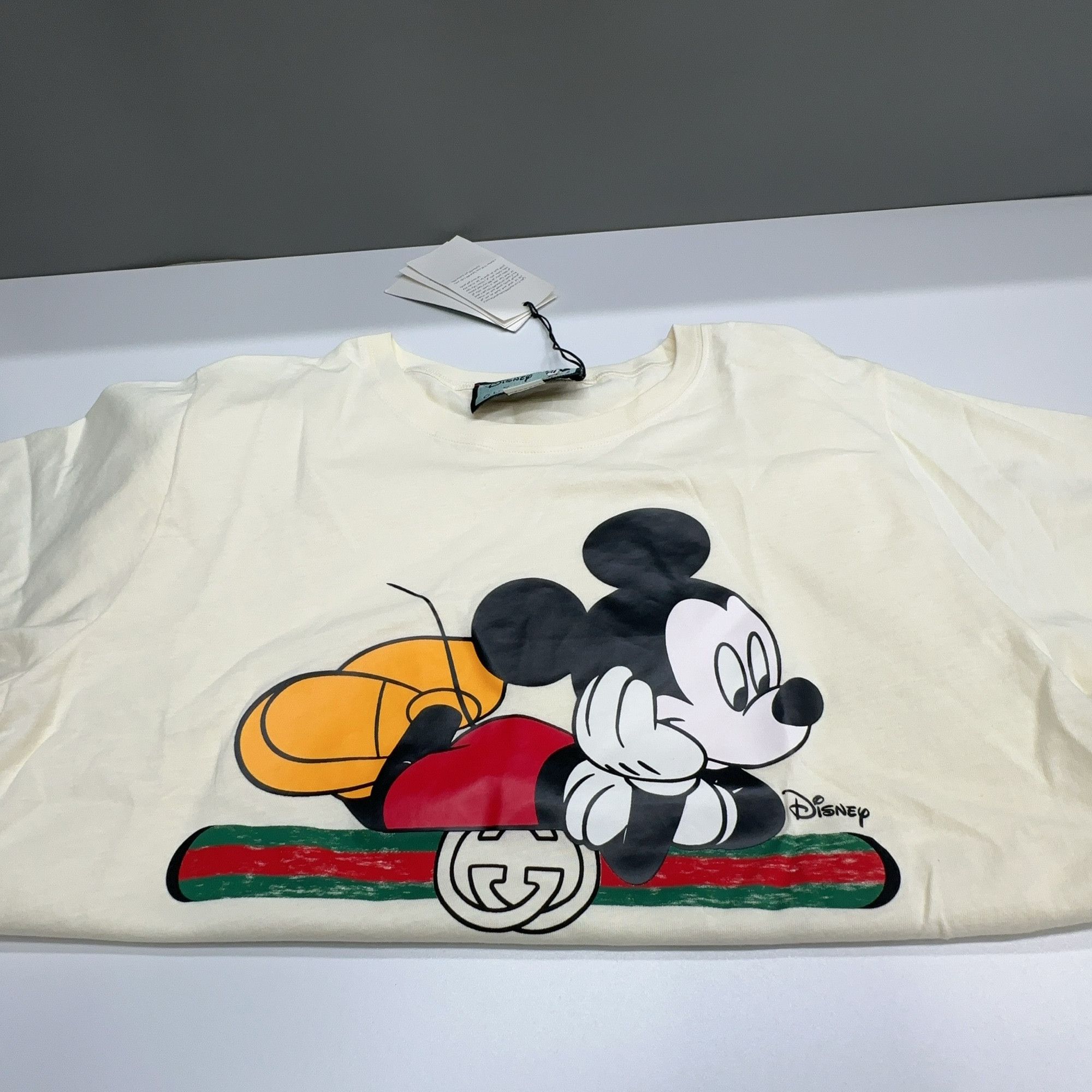 Gucci Gucci x Disney Mickey T-Shirt Size XS Size XS / US 0-2 / IT 36-38 - 8 Thumbnail