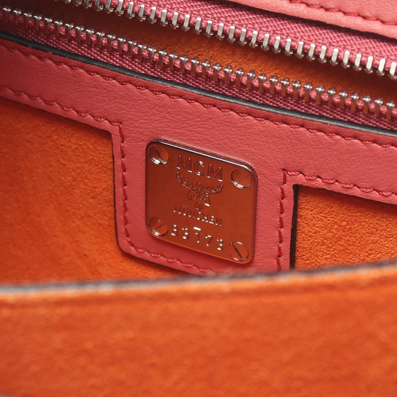 MCM MCM MCM Patricia Leather Shoulder Bag Leather Shoulder Bag DUTY FREE for USA Size ONE SIZE - 4 Thumbnail