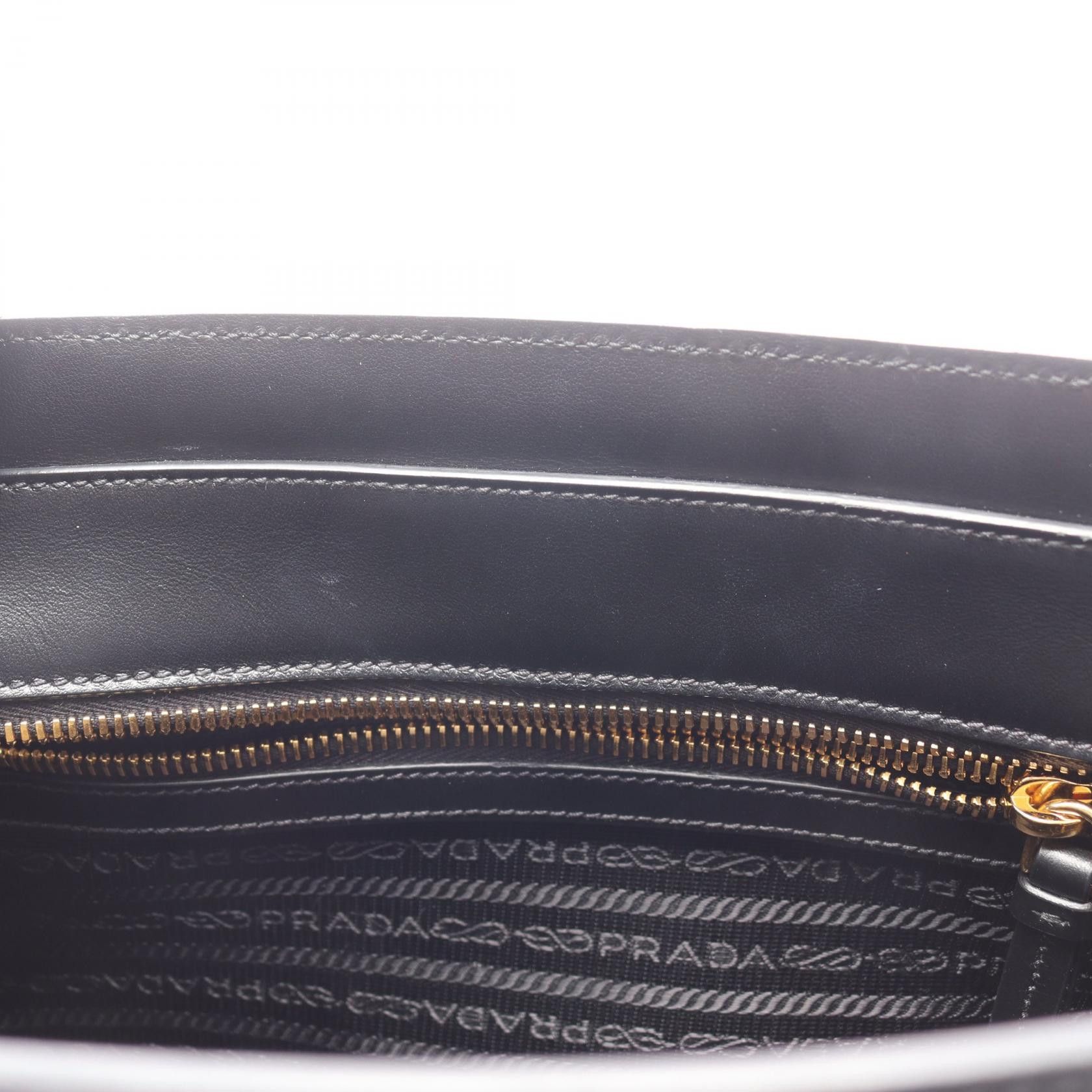 Prada Prada Prada Saffiano Handbag Leather Handbag 1BA113 DUTY FREE for USA Size ONE SIZE - 6 Thumbnail