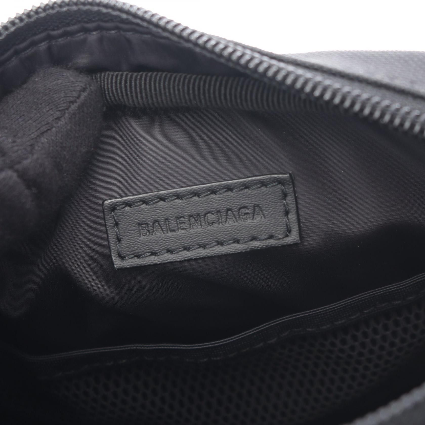 Balenciaga Balenciaga Balenciaga Sports Nylon Shoulder Bag Textile Shoulder Bag 6386571090 DUTY FREE for USA Size ONE SIZE - 4 Thumbnail