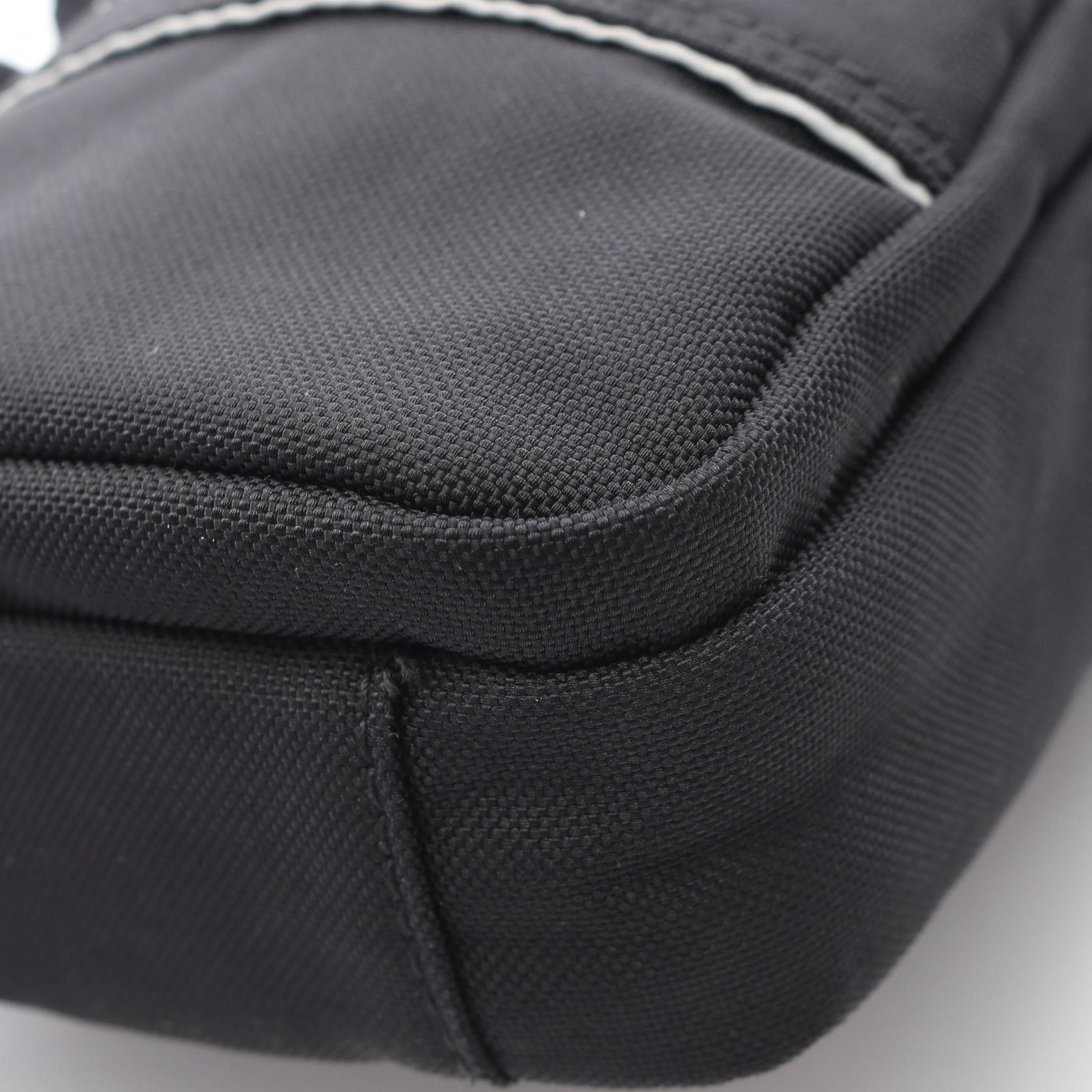 Balenciaga Balenciaga Balenciaga Sports Nylon Shoulder Bag Textile Shoulder Bag 6386571090 DUTY FREE for USA Size ONE SIZE - 5 Thumbnail