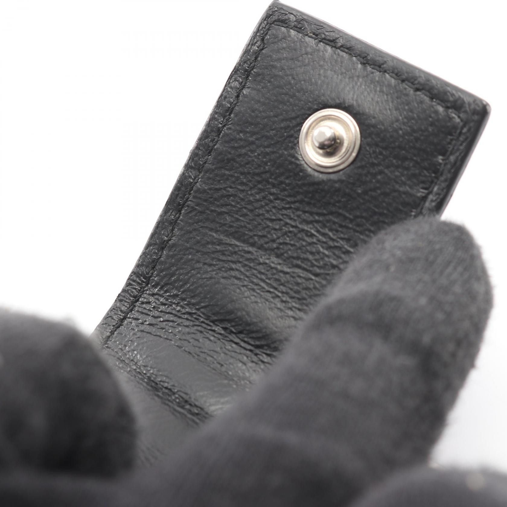 Balenciaga Balenciaga Balenciaga Leather AirPods Case Leather Phonecase 659926 DUTY FREE for USA Size ONE SIZE - 4 Thumbnail