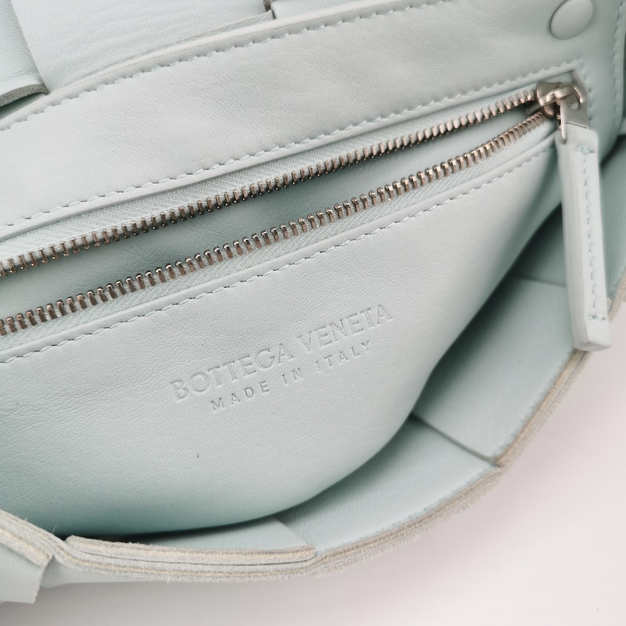 Bottega Veneta Bottega Veneta Women os Shoulder Bags Size ONE SIZE - 8 Thumbnail