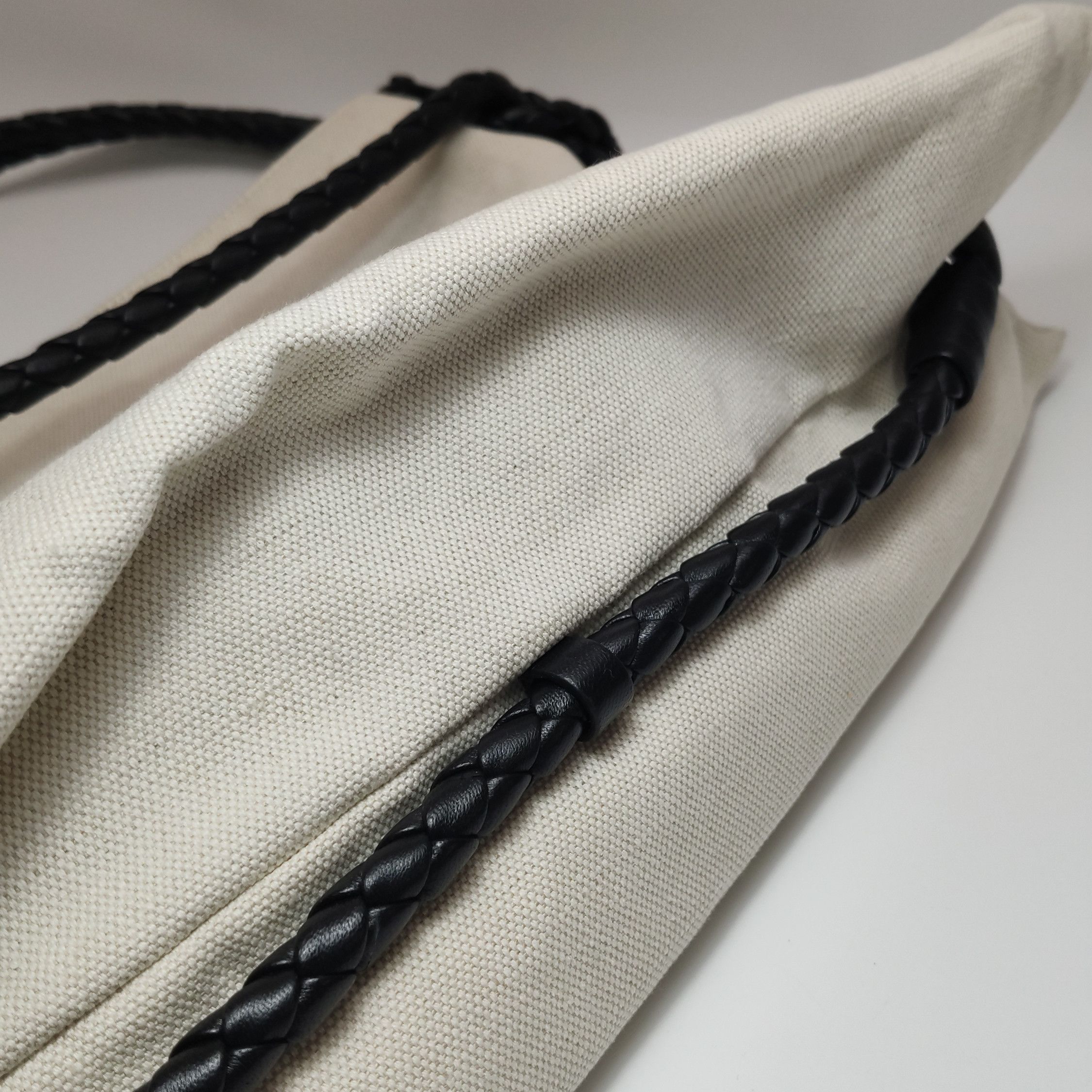 Bottega Veneta Bottega Veneta Women os Shoulder Bags Size ONE SIZE - 23 Thumbnail