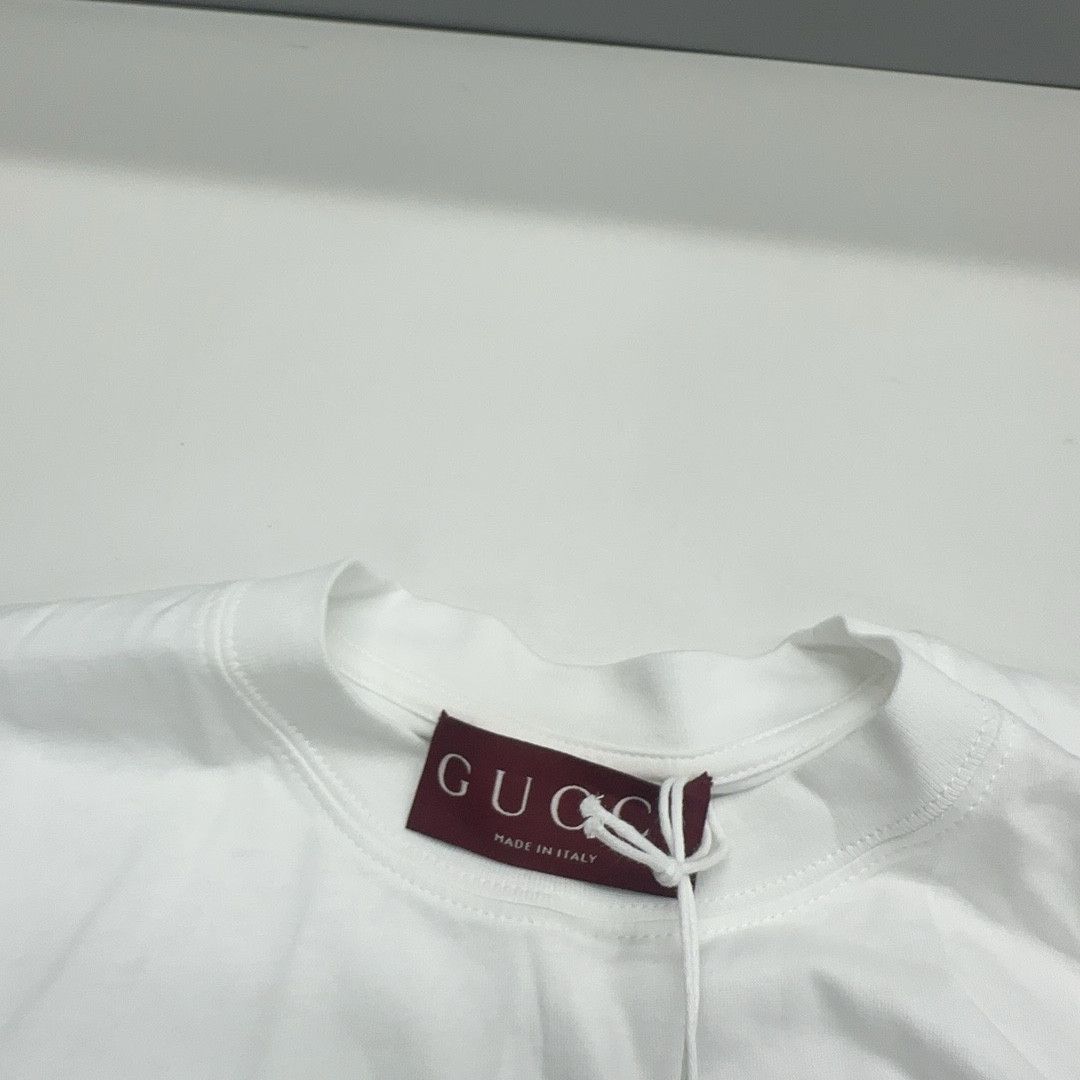 Gucci Gucci Logo T-Shirt Size M Size US M / EU 48-50 / 2 - 5 Thumbnail