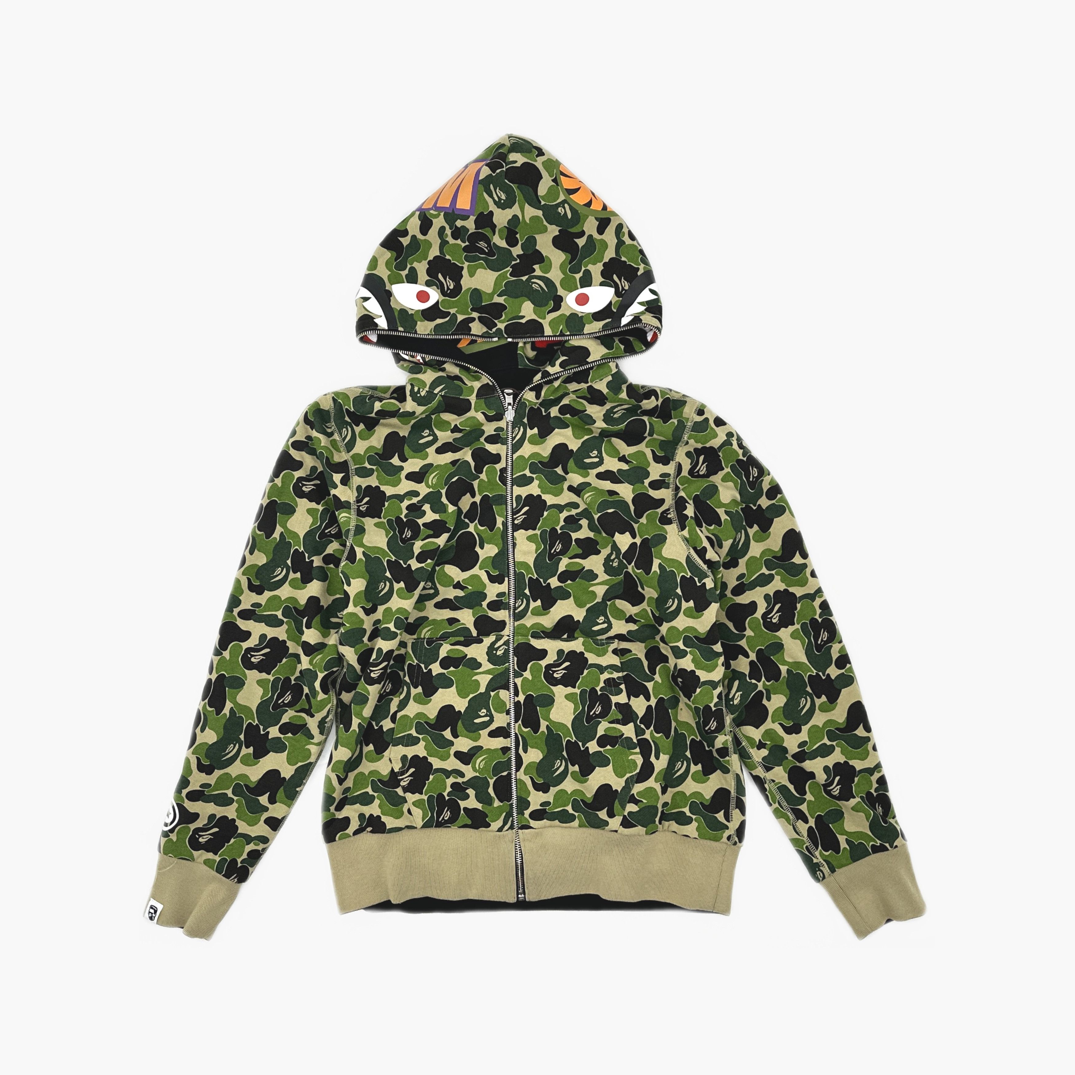 Bape A BATHING APE Camo Shark Full Zip Hoodie Size M Size US M / EU 48-50 / 2 - 3 Thumbnail