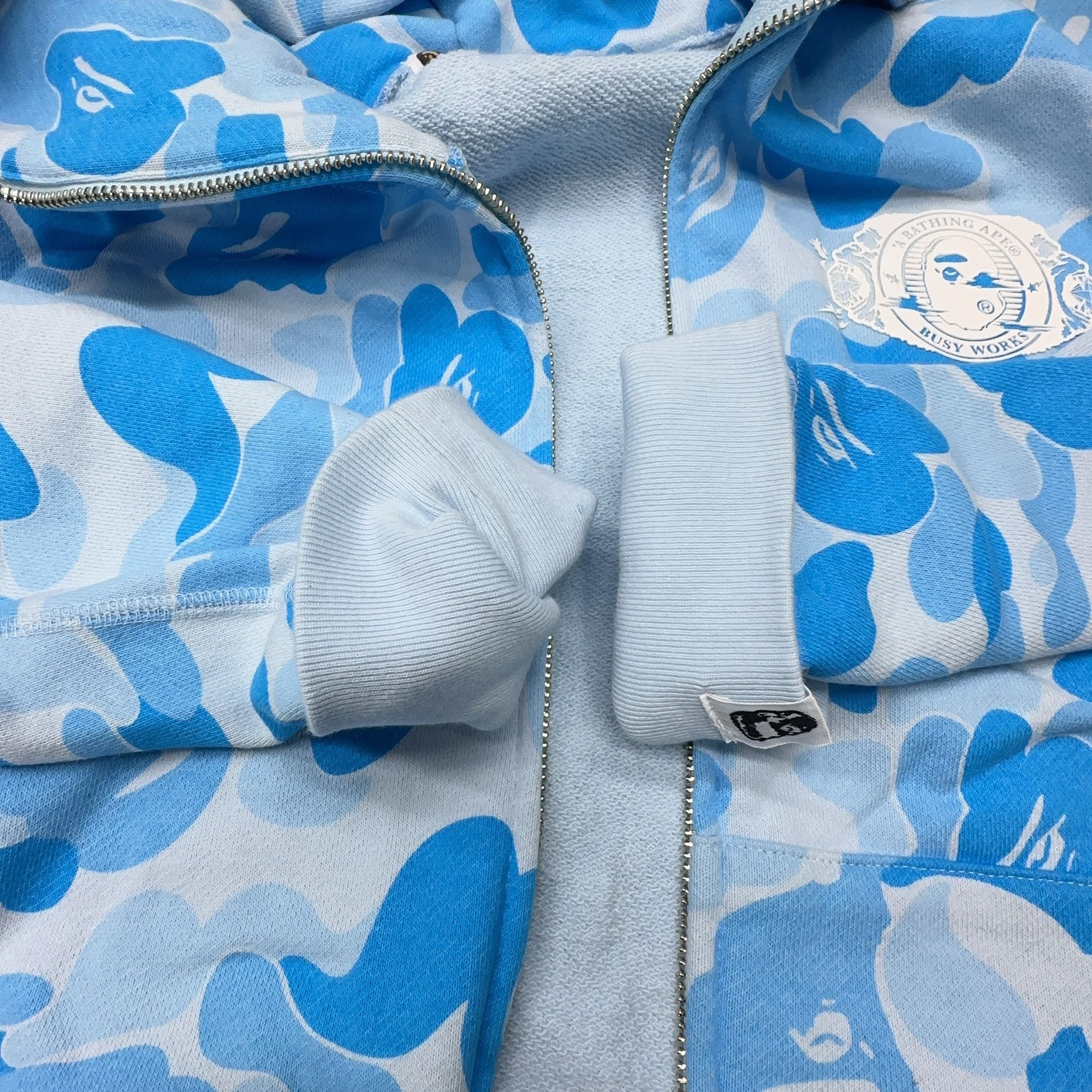 Bape A Bathing Ape Blue Camo Shark Hoodie Size M Size US M / EU 48-50 / 2 - 5 Thumbnail