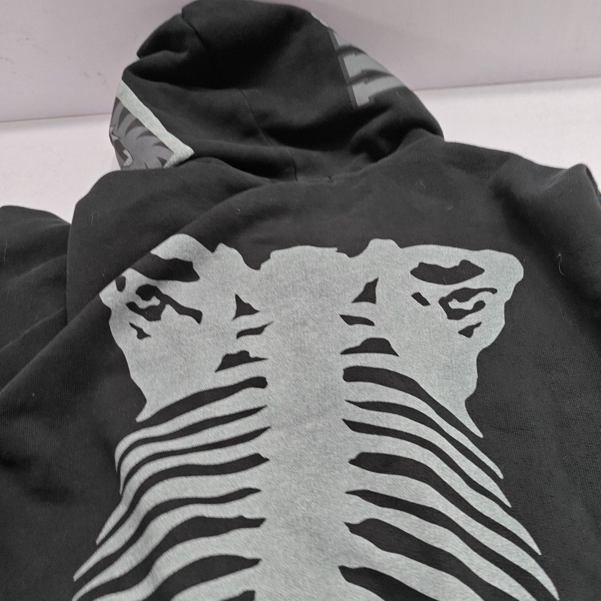 Bape A Bathing Ape Skeleton Graphic Hoodie Size M Size US M / EU 48-50 / 2 - 5 Thumbnail