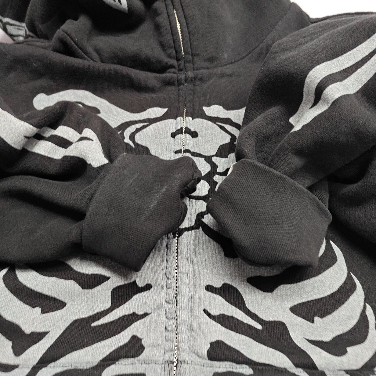 Bape A Bathing Ape Skeleton Graphic Hoodie Size M Size US M / EU 48-50 / 2 - 8 Thumbnail