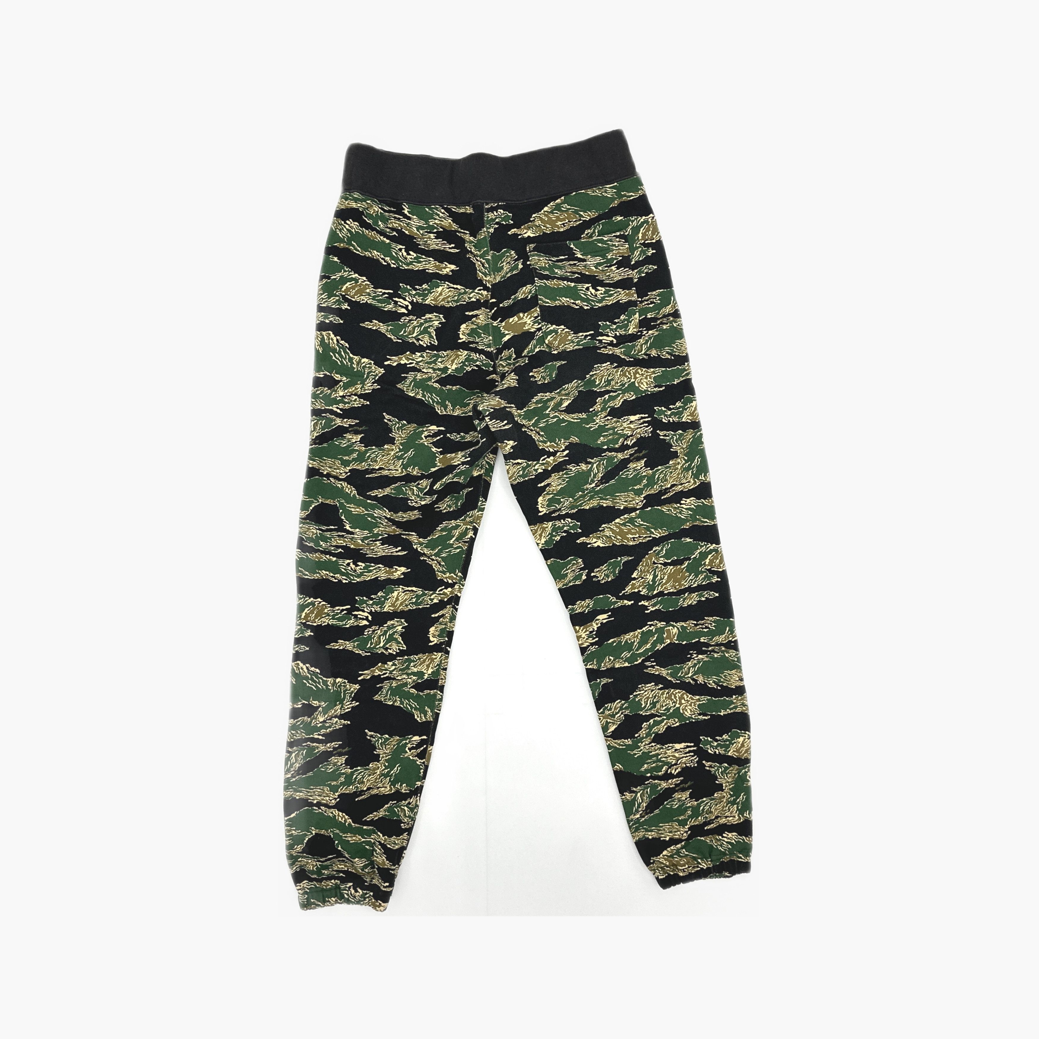 Bape A Bathing Ape Ursus Camo Sweatpants Size M Size US 32 / EU 48 - 2 Thumbnail