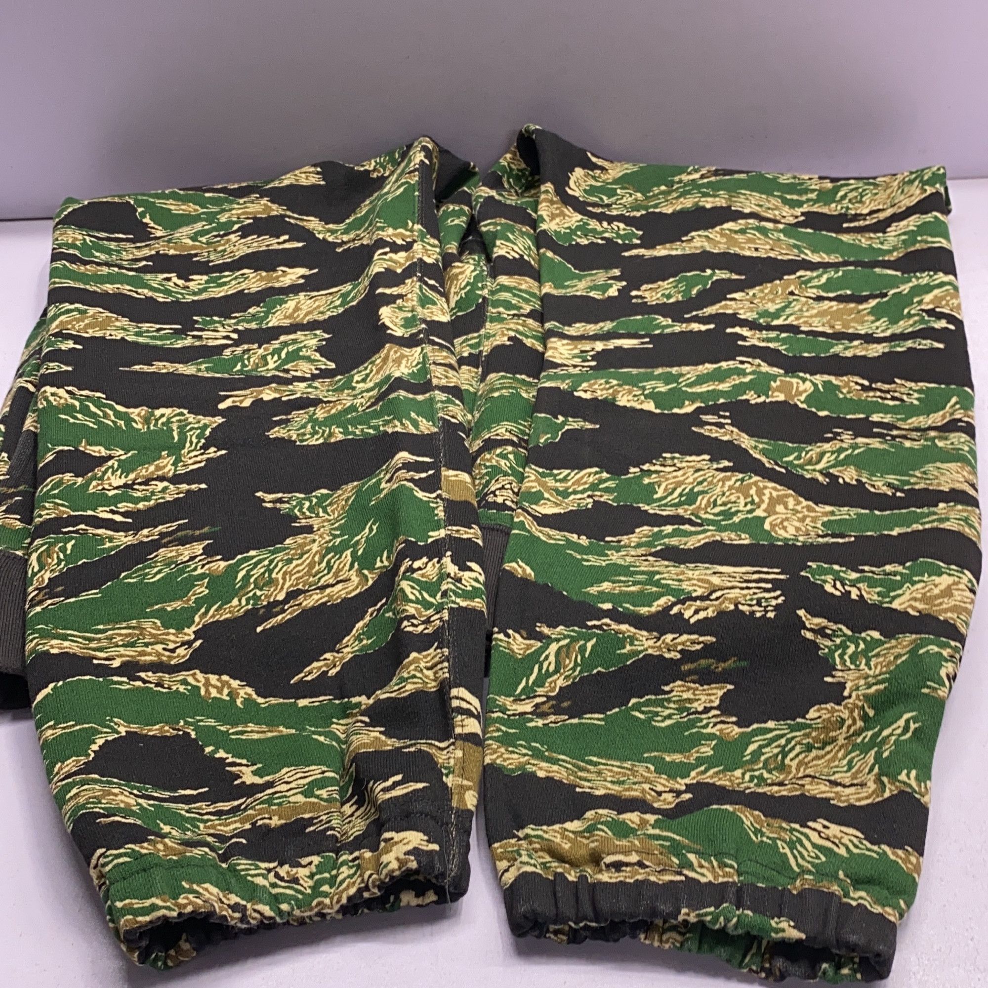 Bape A Bathing Ape Ursus Camo Sweatpants Size M Size US 32 / EU 48 - 14 Thumbnail