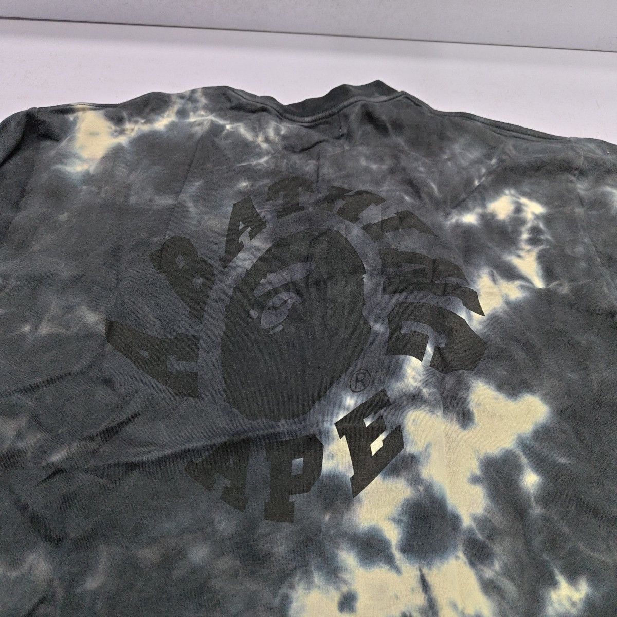 Bape A Bathing Ape Tie-Dye Logo T-Shirt Size S Size US S / EU 44-46 / 1 - 6 Thumbnail