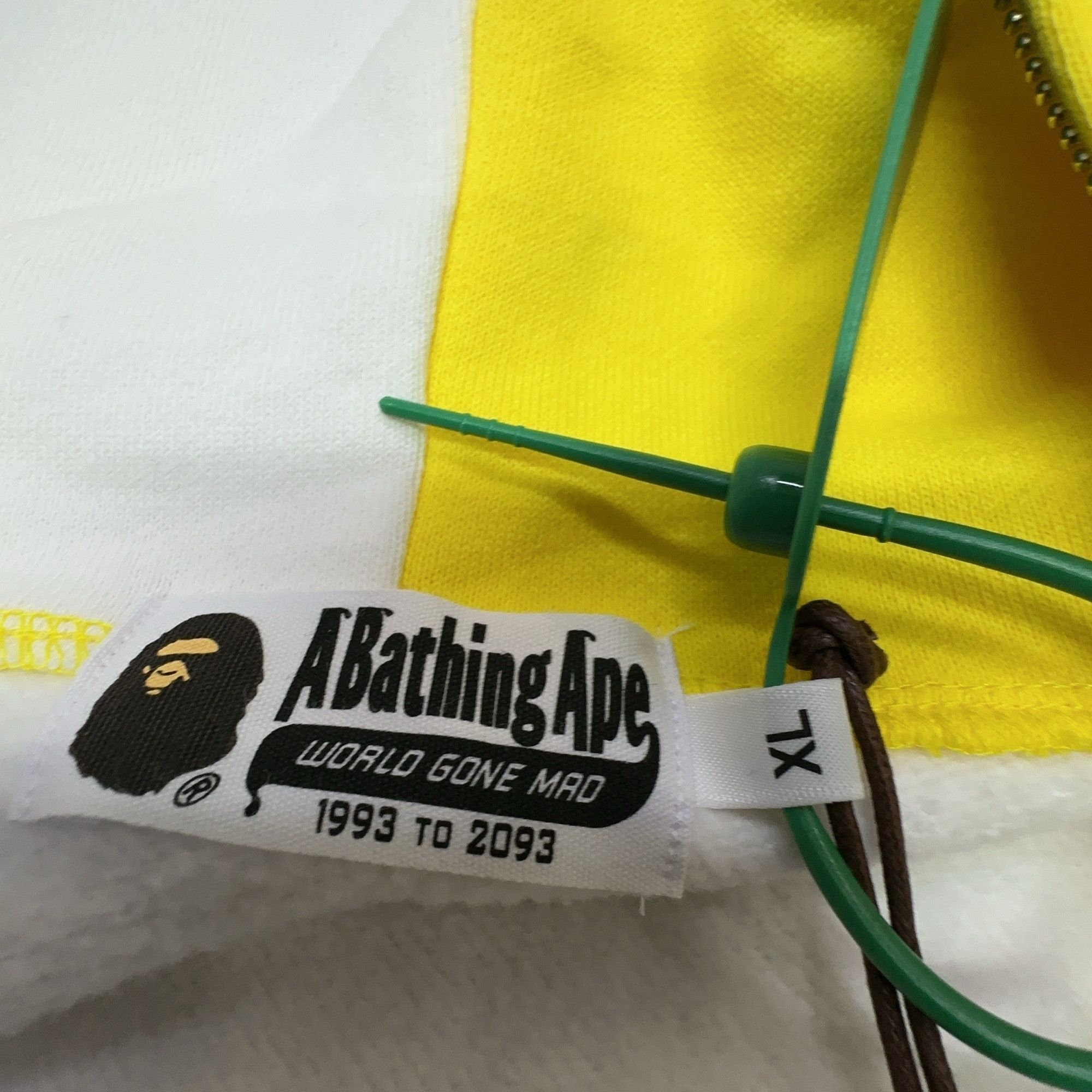 Bape A Bathing Ape Multi-Color Shark Zip Hoodie Size XL Size US XL / EU 56 / 4 - 2 Thumbnail
