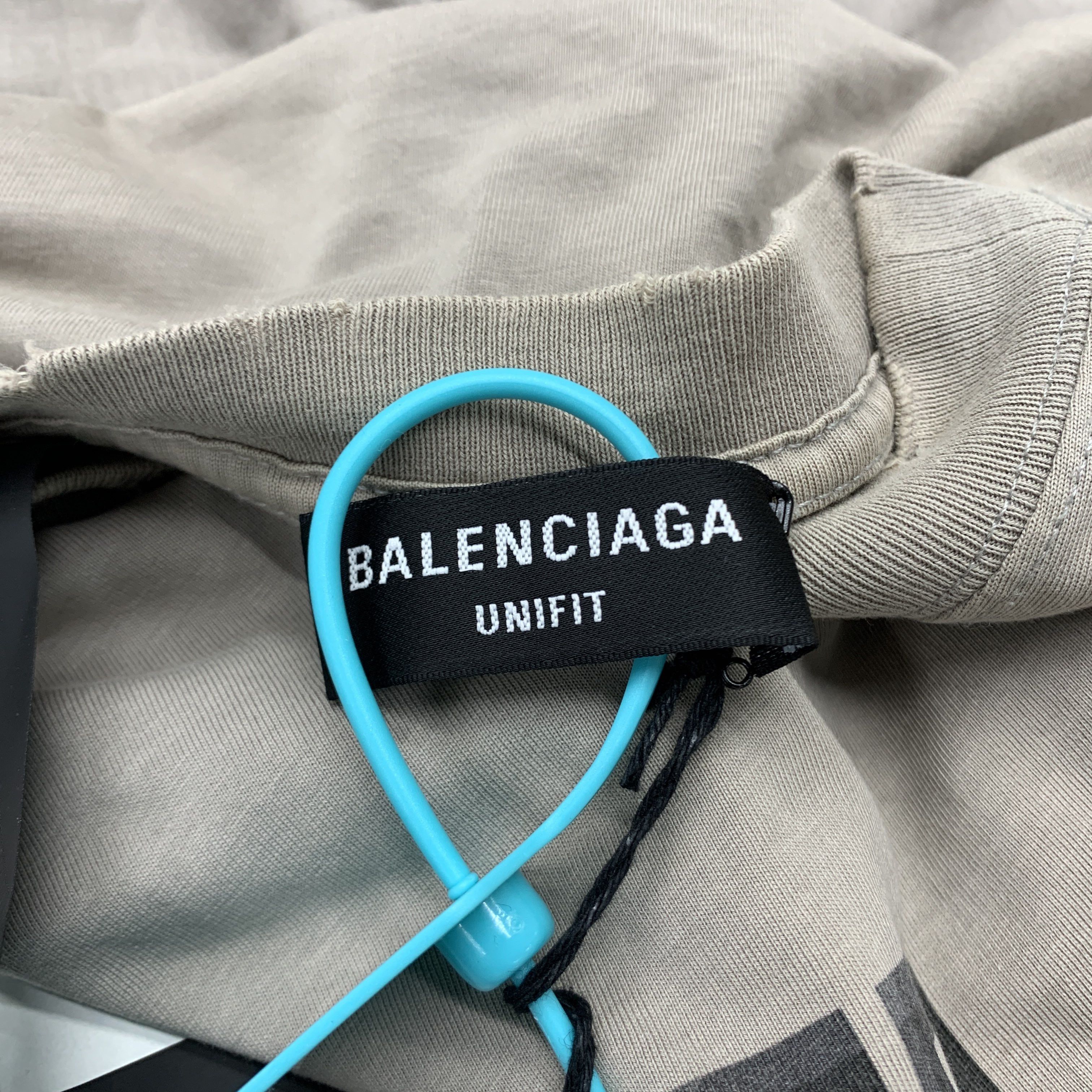 Balenciaga Balenciaga Pixelated BB Logo T-Shirt Size S Size US S / EU 44-46 / 1 - 2 Thumbnail