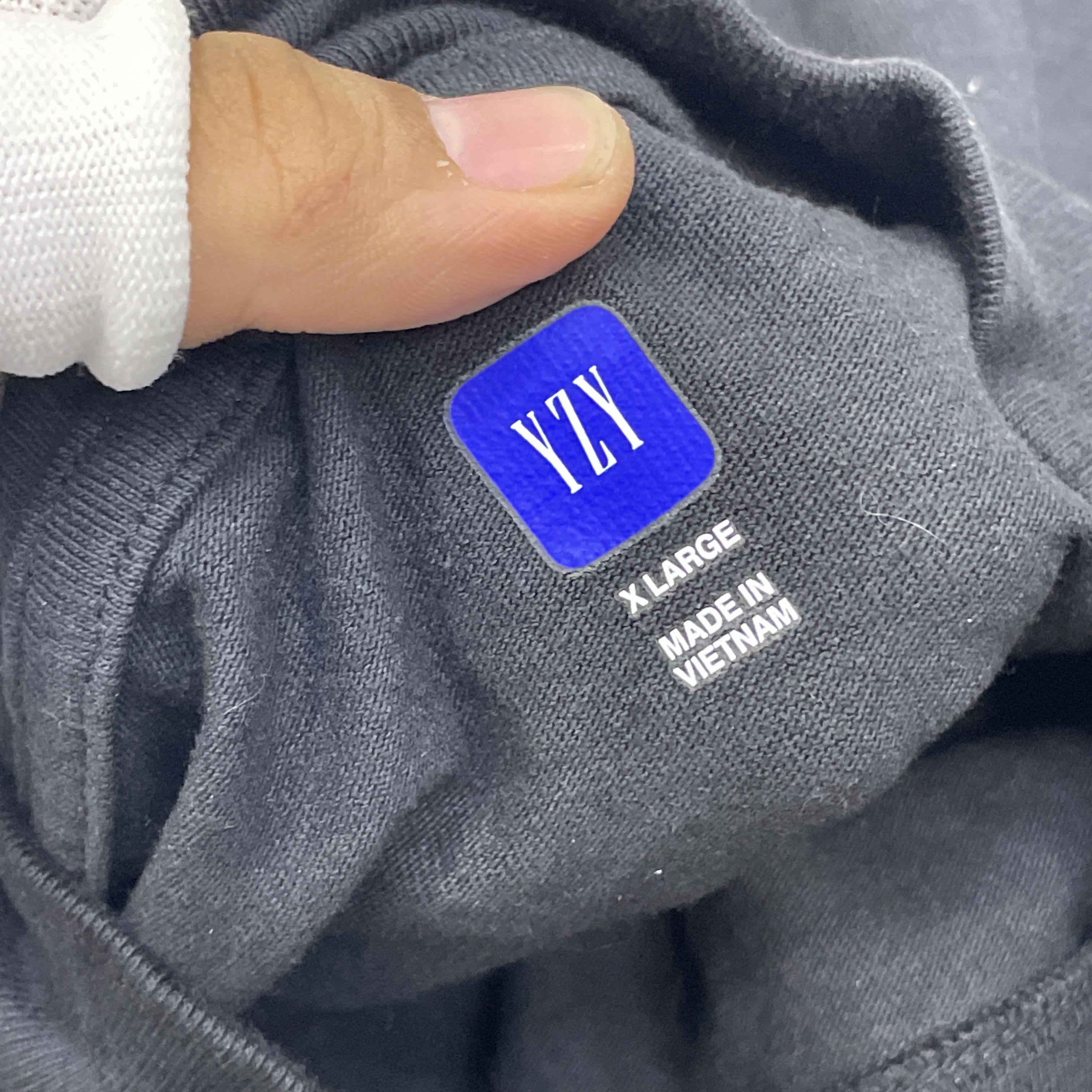 Yeezy Yeezy Gap Balenciaga Dove Graphic T-Shirt Size XL Size US XL / EU 56 / 4 - 2 Thumbnail
