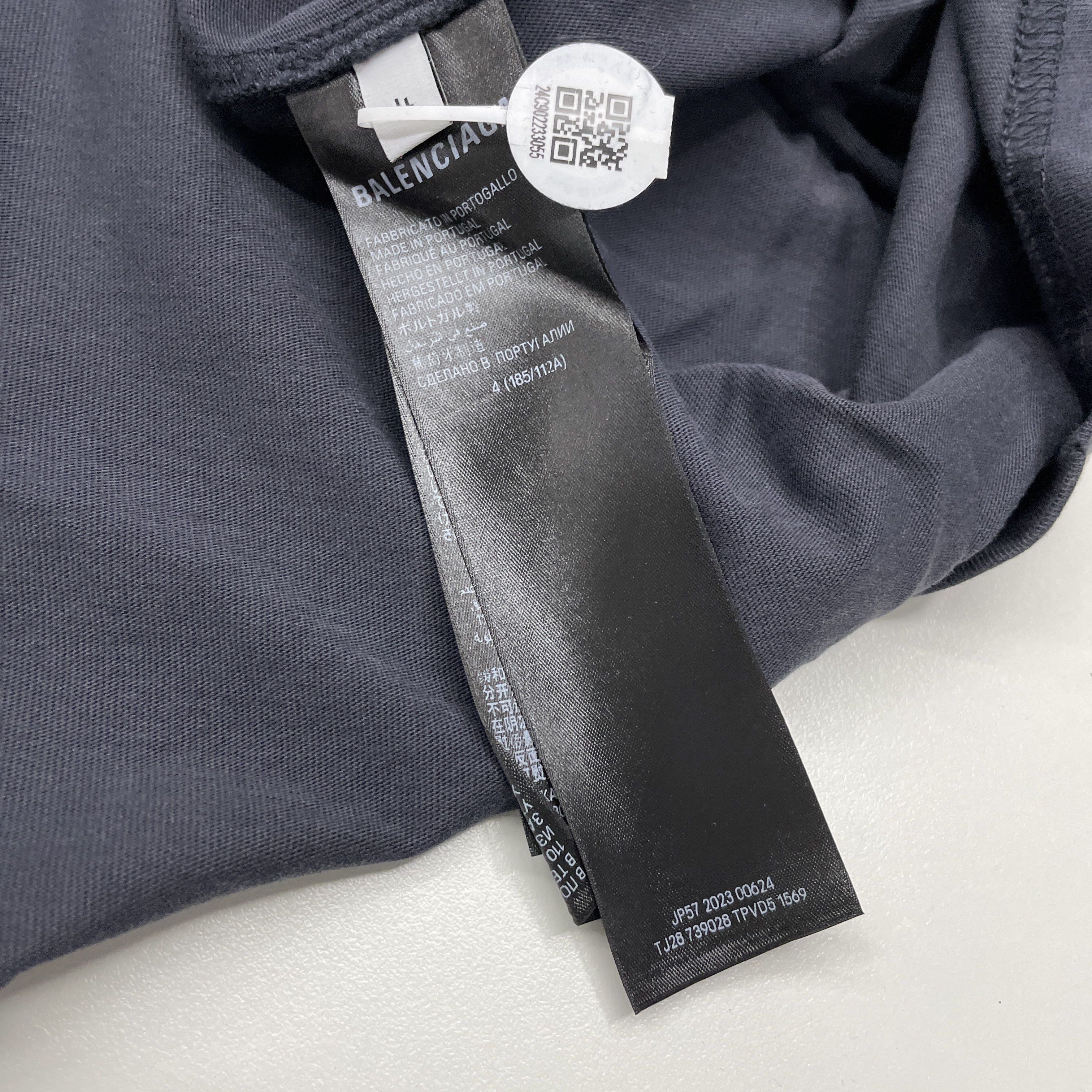Balenciaga Balenciaga Be Kind Logo Print T-Shirt Size XL Size US XL / EU 56 / 4 - 4 Thumbnail
