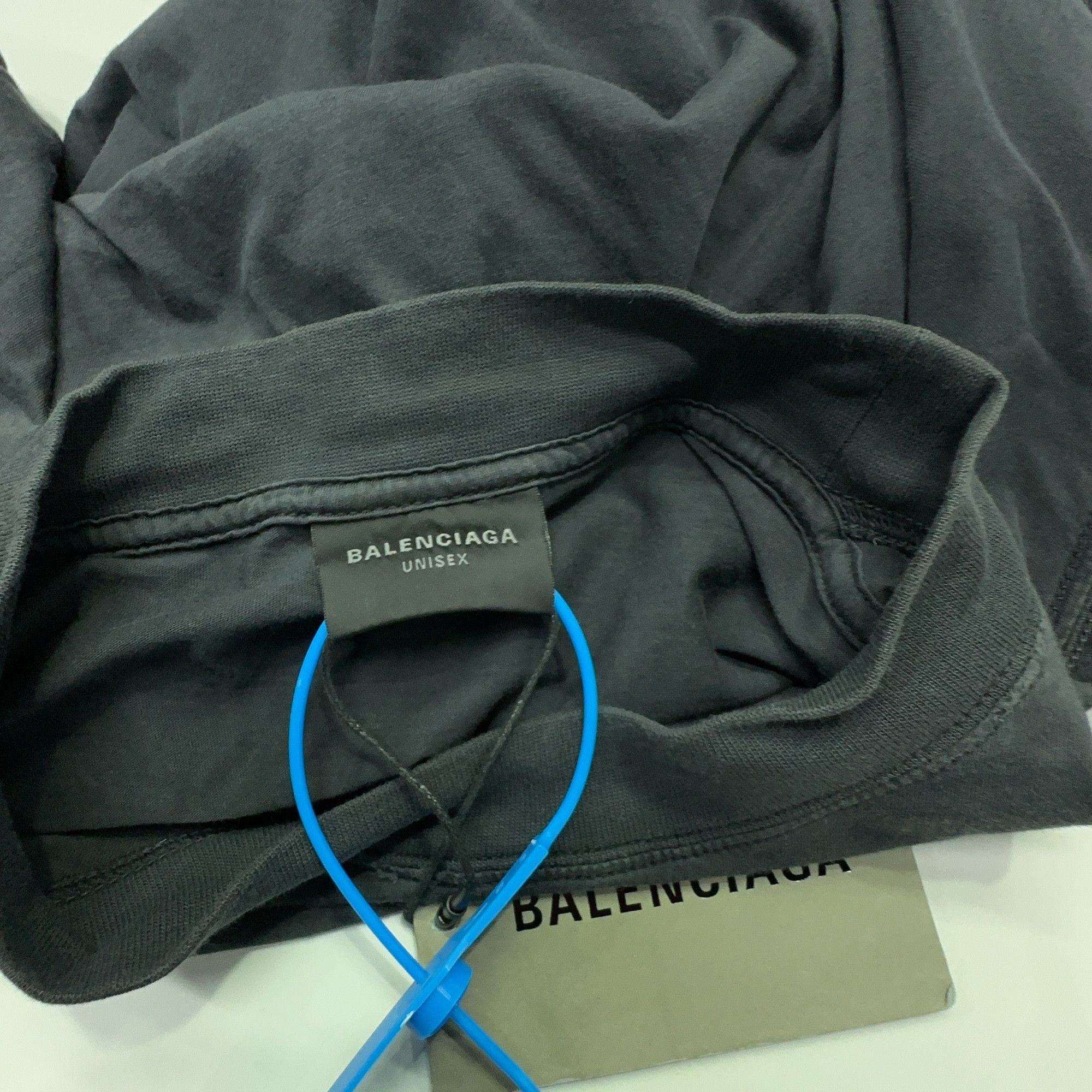 Balenciaga Balenciaga Logo Long Sleeve T-Shirt Size S Size US S / EU 44-46 / 1 - 7 Thumbnail