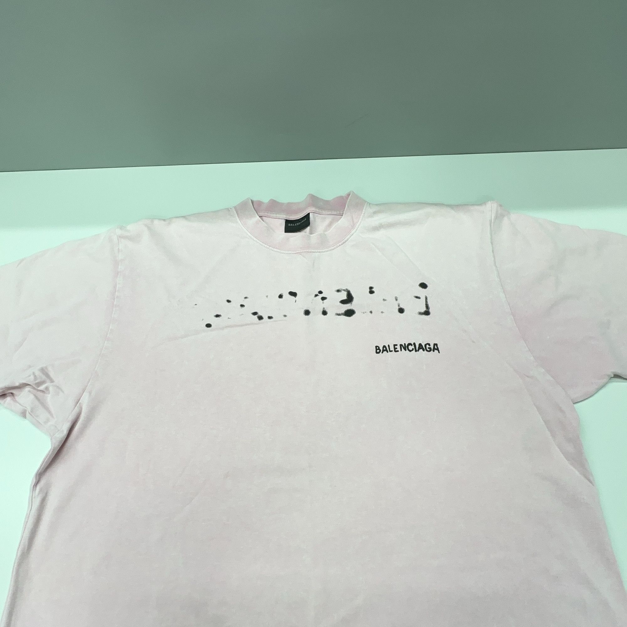 Balenciaga Balenciaga Blurred Logo T-Shirt Size XS Size XS / US 0-2 / IT 36-38 - 7 Thumbnail