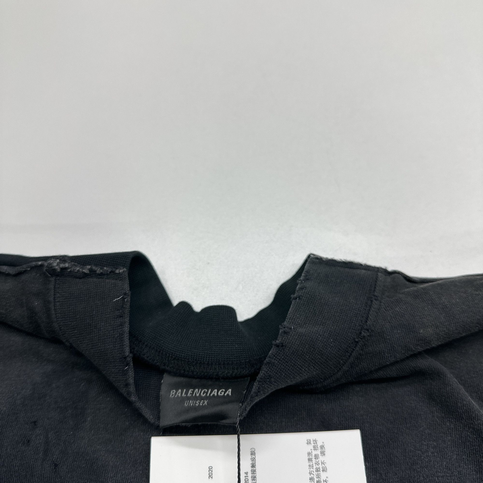 Balenciaga Balenciaga Paris Graphic T-Shirt Size S Size US S / EU 44-46 / 1 - 4 Thumbnail
