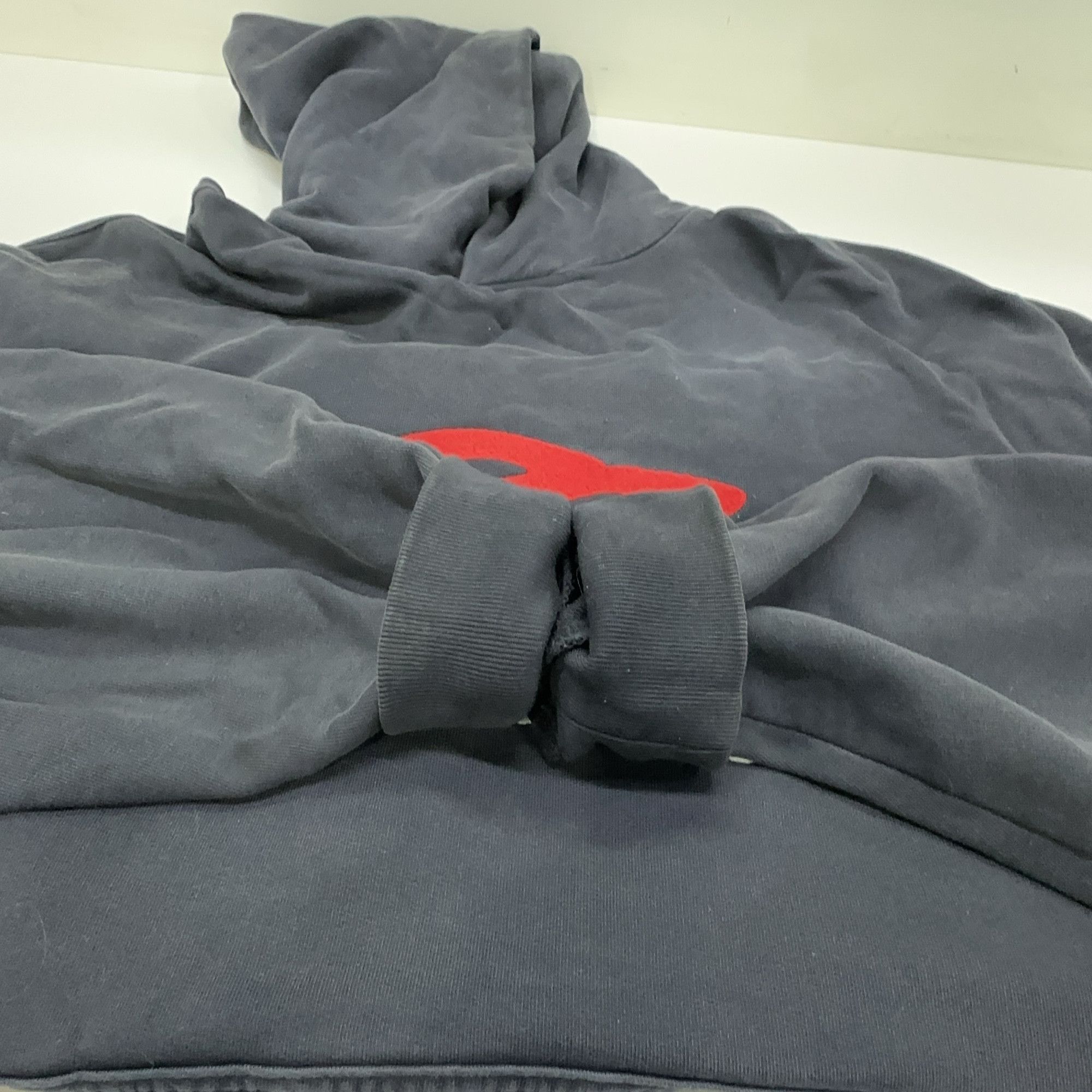 Balenciaga Balenciaga Red Logo Hoodie Size L Size US L / EU 52-54 / 3 - 12 Thumbnail