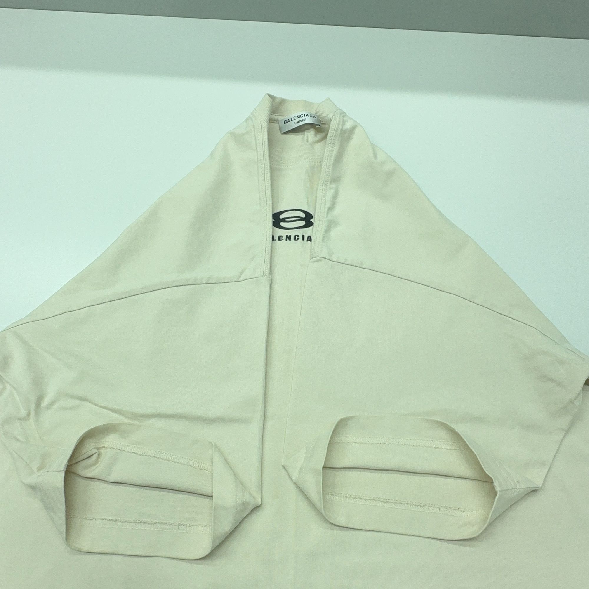 Balenciaga Balenciaga Logo T-Shirt Size XS Size US XS / EU 42 / 0 - 9 Thumbnail
