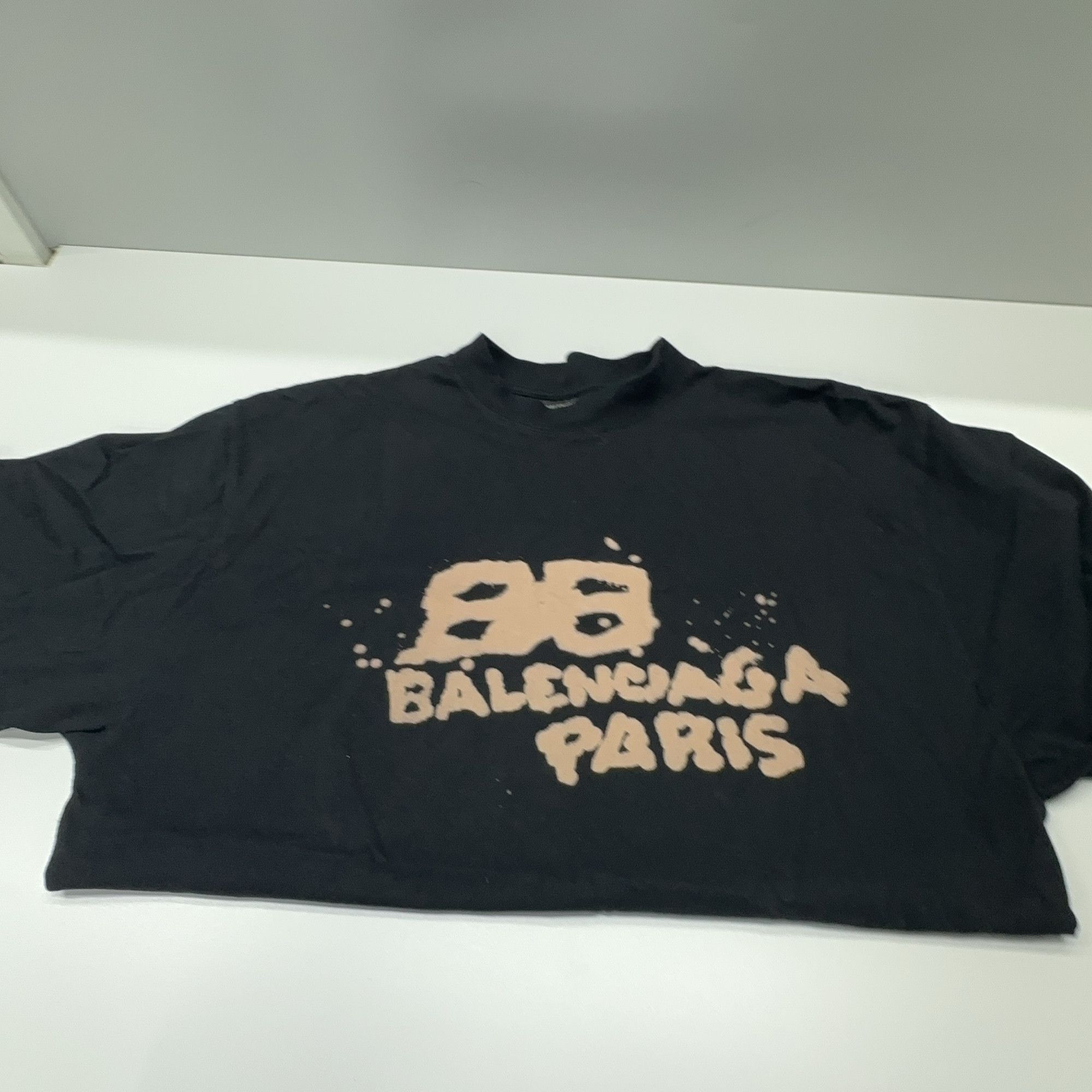 Balenciaga Balenciaga Paris Graphic T-Shirt Size XS Size US XS / EU 42 / 0 - 7 Thumbnail