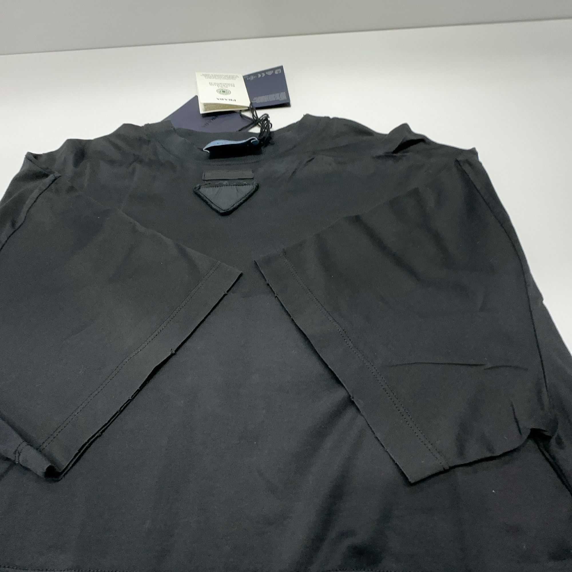 Prada Prada Triangle Logo Short Sleeve T-Shirt Size S Size US S / EU 44-46 / 1 - 11 Thumbnail
