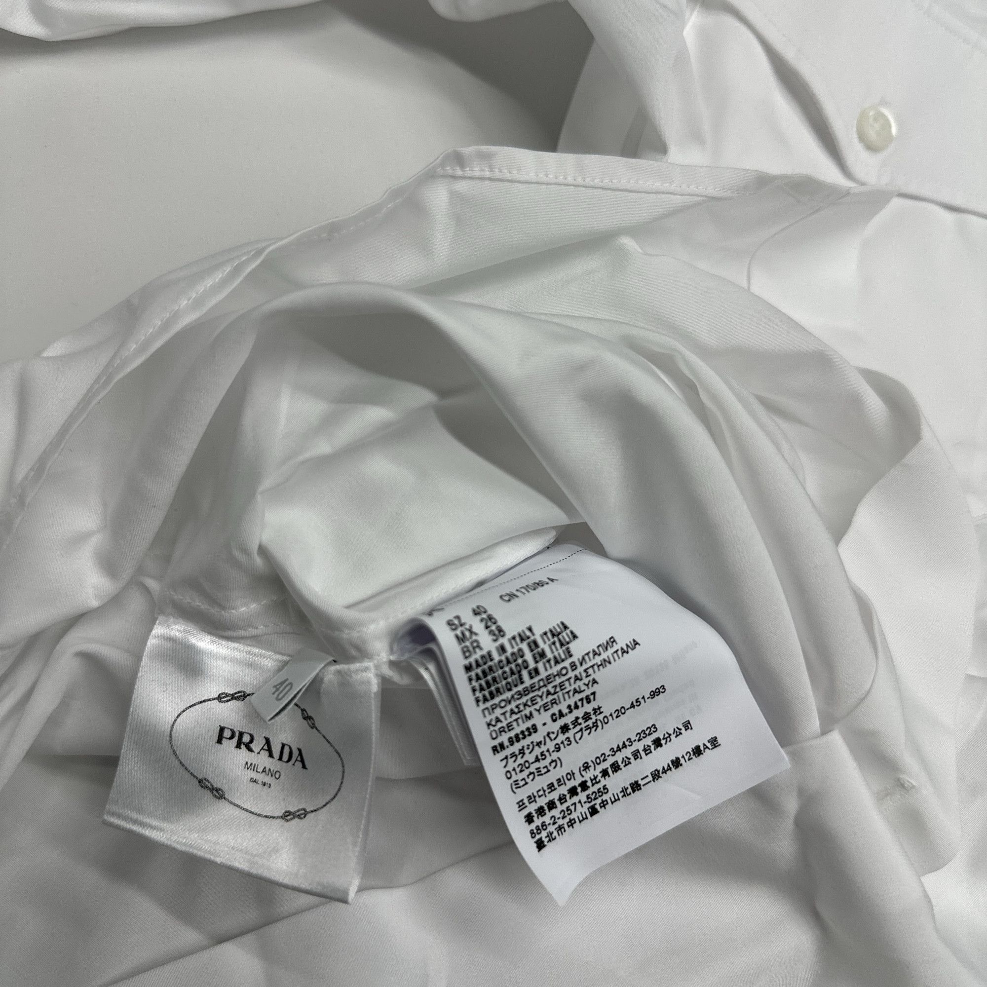 Prada Prada White Poplin Pocket Shirt Size M Size US XXS / EU 40 - 4 Thumbnail
