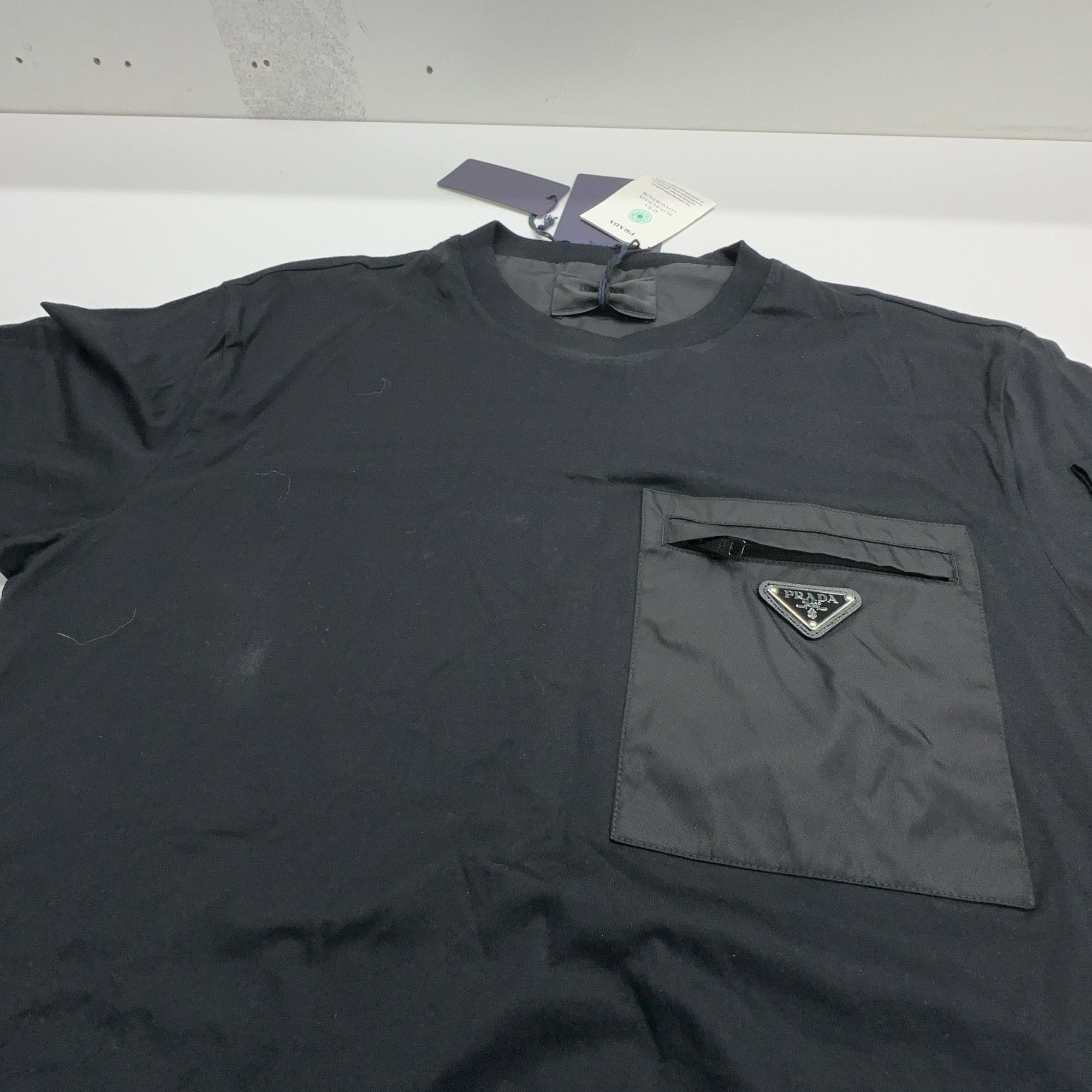 Prada Prada Re-Nylon Pocket T-Shirt Size L Size US L / EU 52-54 / 3 - 13 Thumbnail