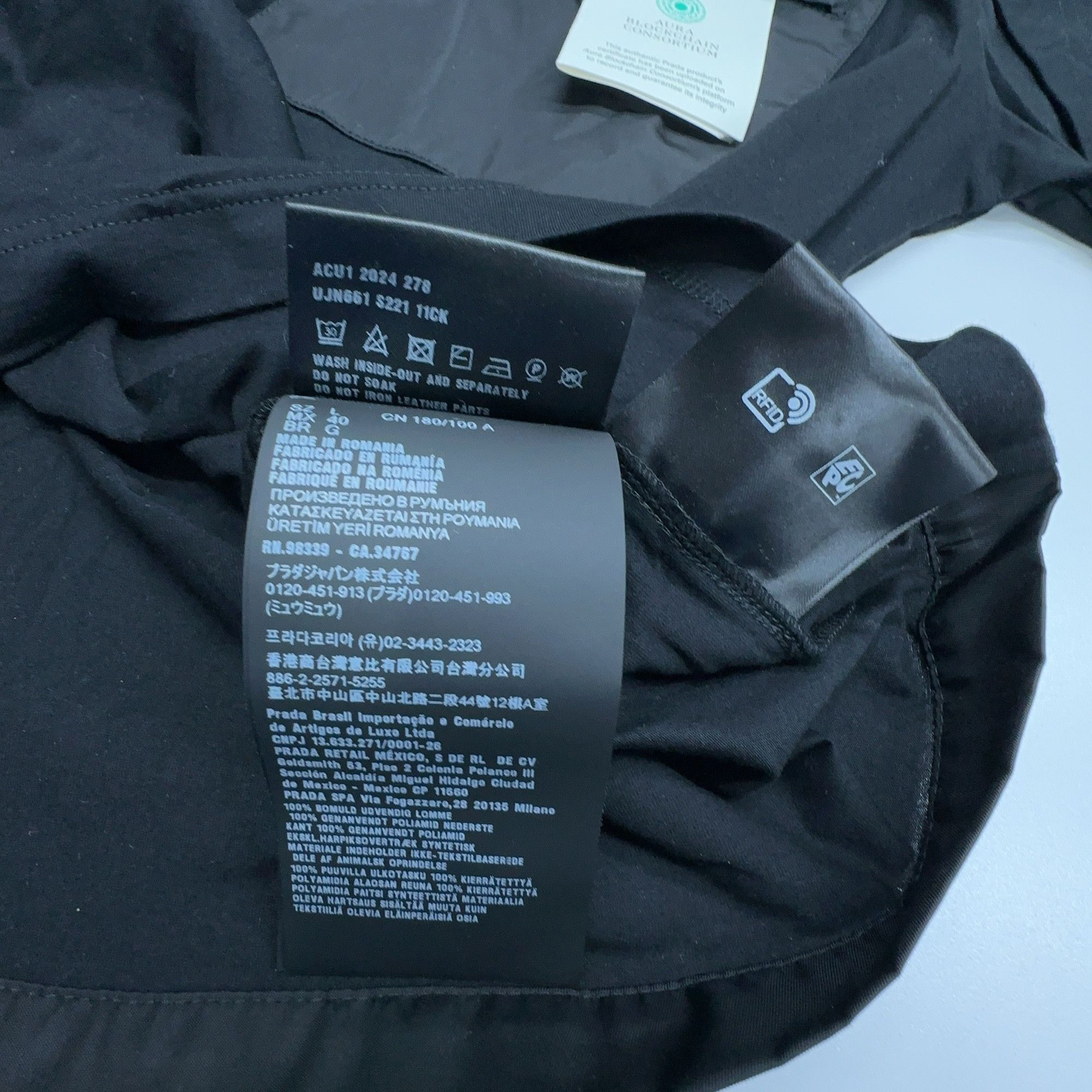 Prada Prada Re-Nylon Pocket T-Shirt Size L Size US L / EU 52-54 / 3 - 8 Thumbnail