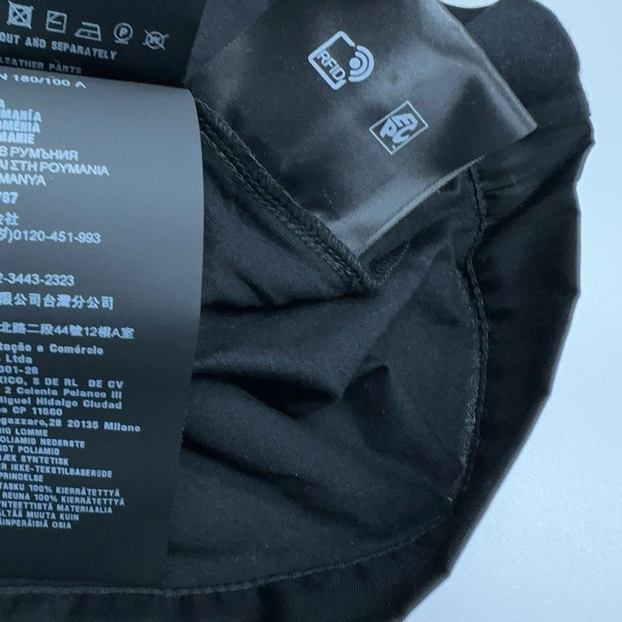 Prada Prada Re-Nylon Pocket T-Shirt Size L Size US L / EU 52-54 / 3 - 11 Thumbnail