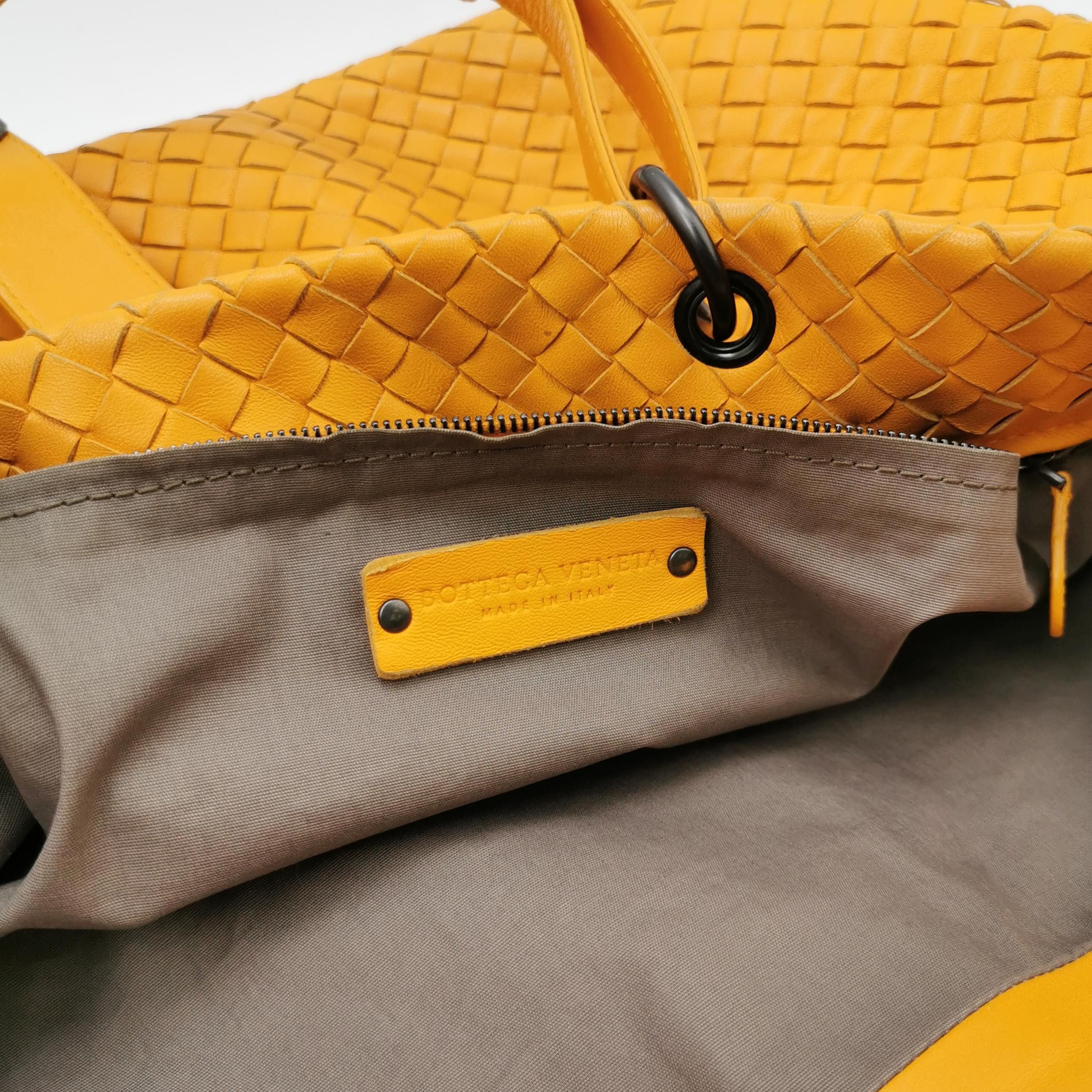 Bottega Veneta Bottega Veneta Women os Shoulder Bags Size ONE SIZE - 8 Thumbnail