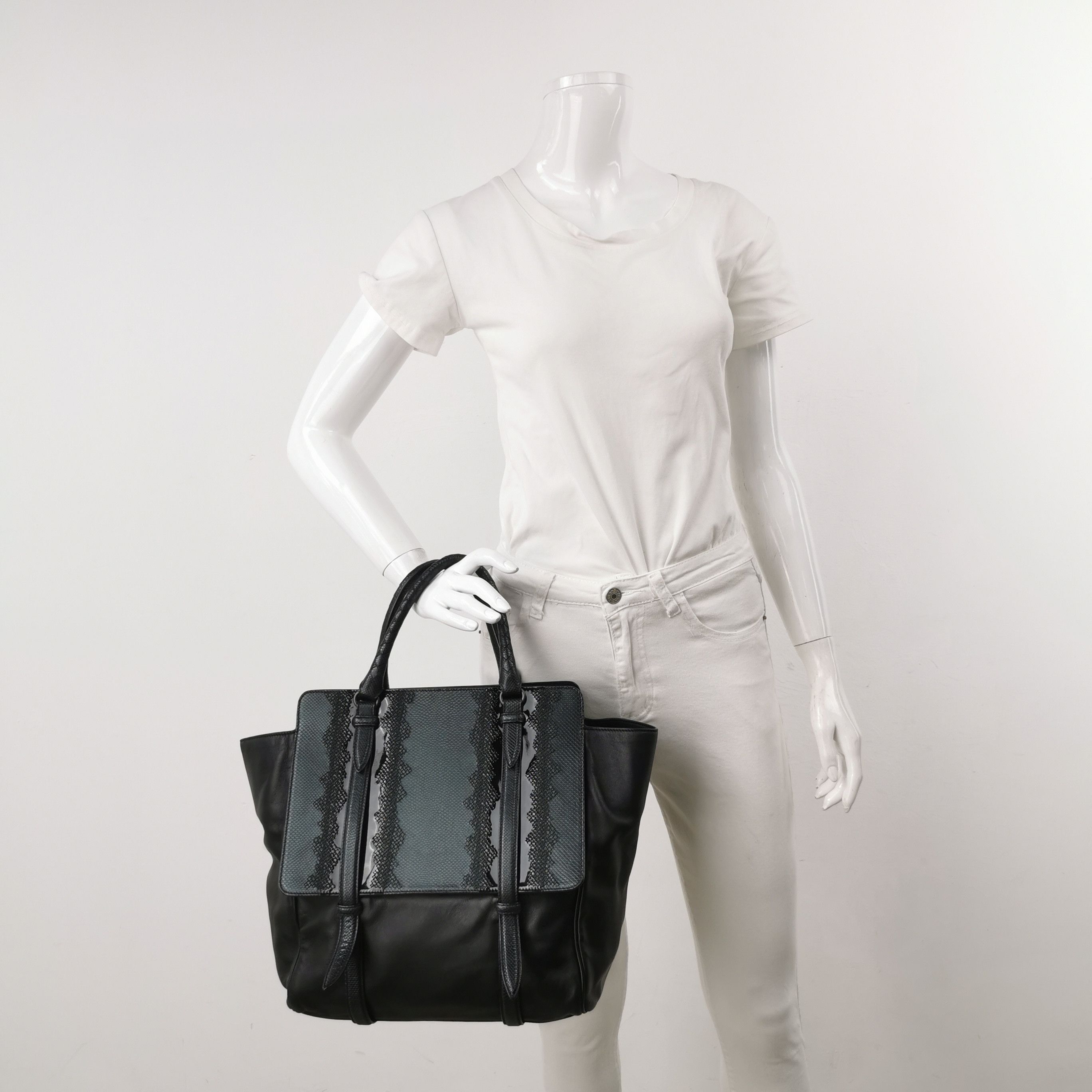 Bottega Veneta Bottega Veneta Women os Tote Bags Size ONE SIZE - 2 Thumbnail