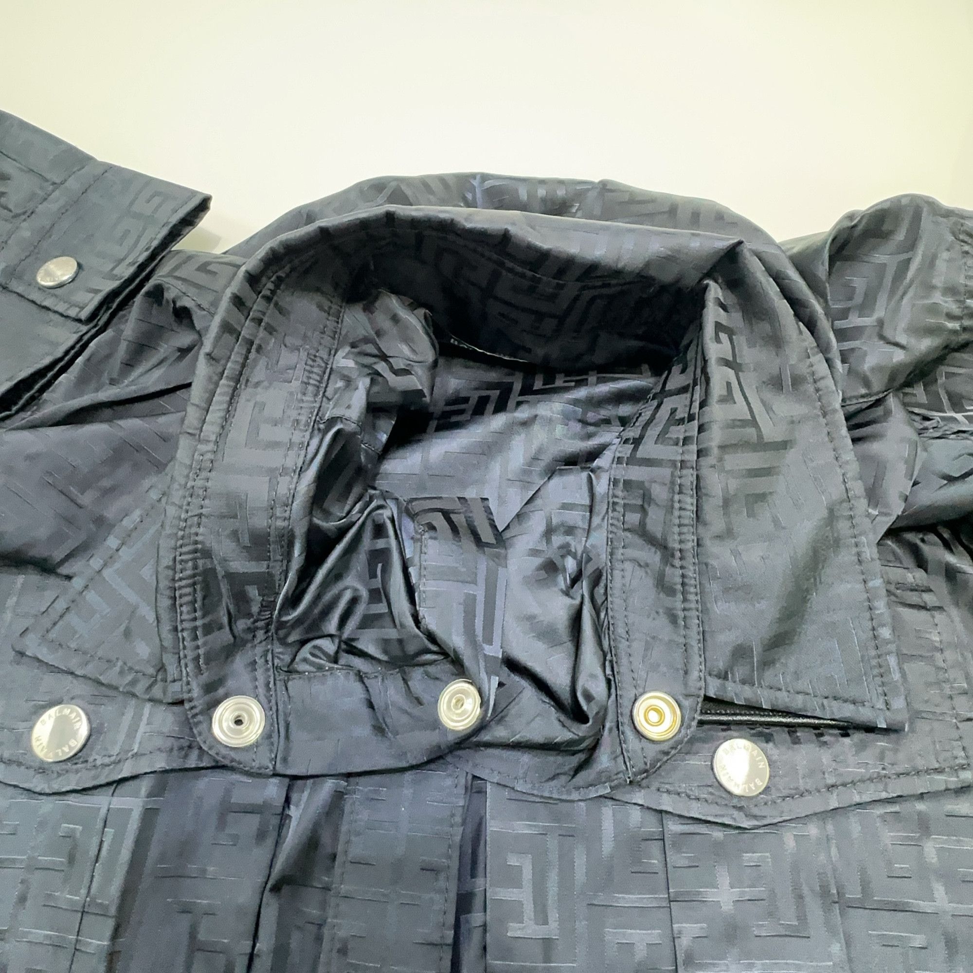 Balmain Balmain Monogram Logo Shirt Size 52 Size US L / EU 52-54 / 3 - 6 Thumbnail