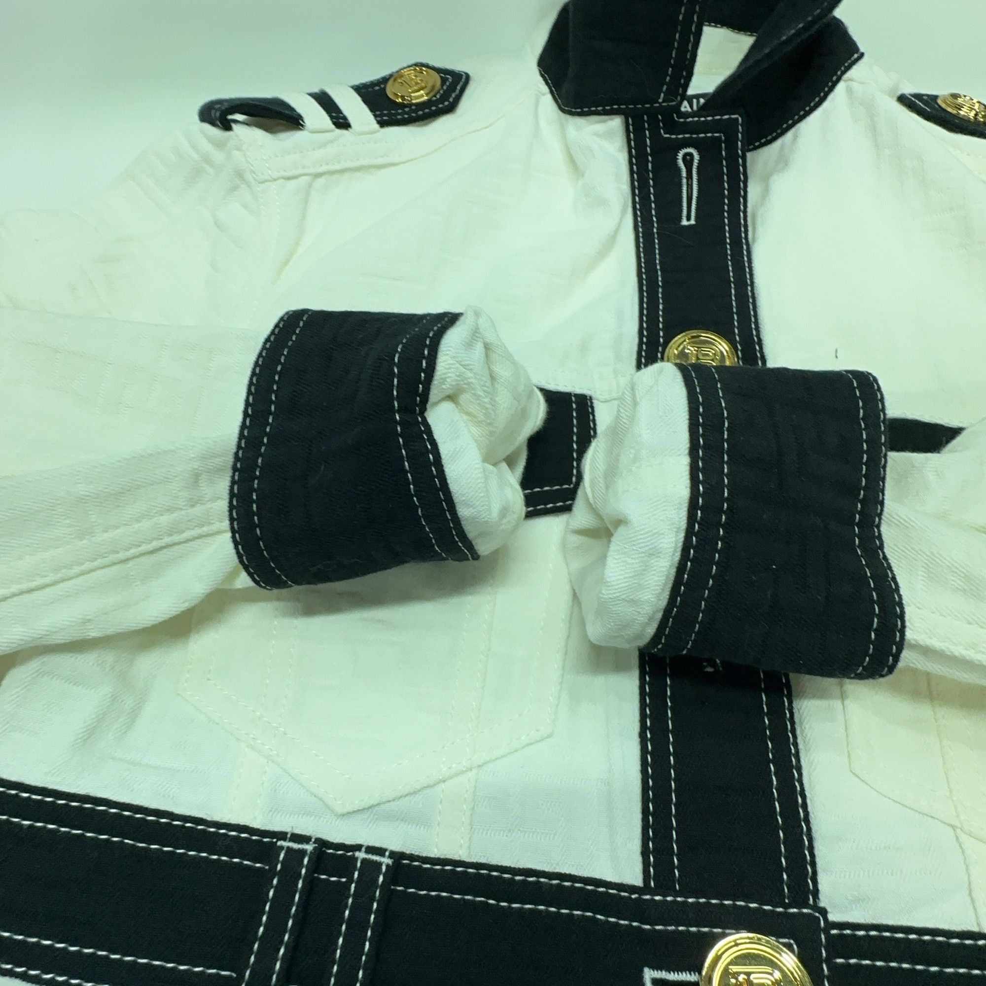 Balmain Balmain Monogram Embossed Jacket Size 36 Size XS / US 0-2 / IT 36-38 - 9 Thumbnail