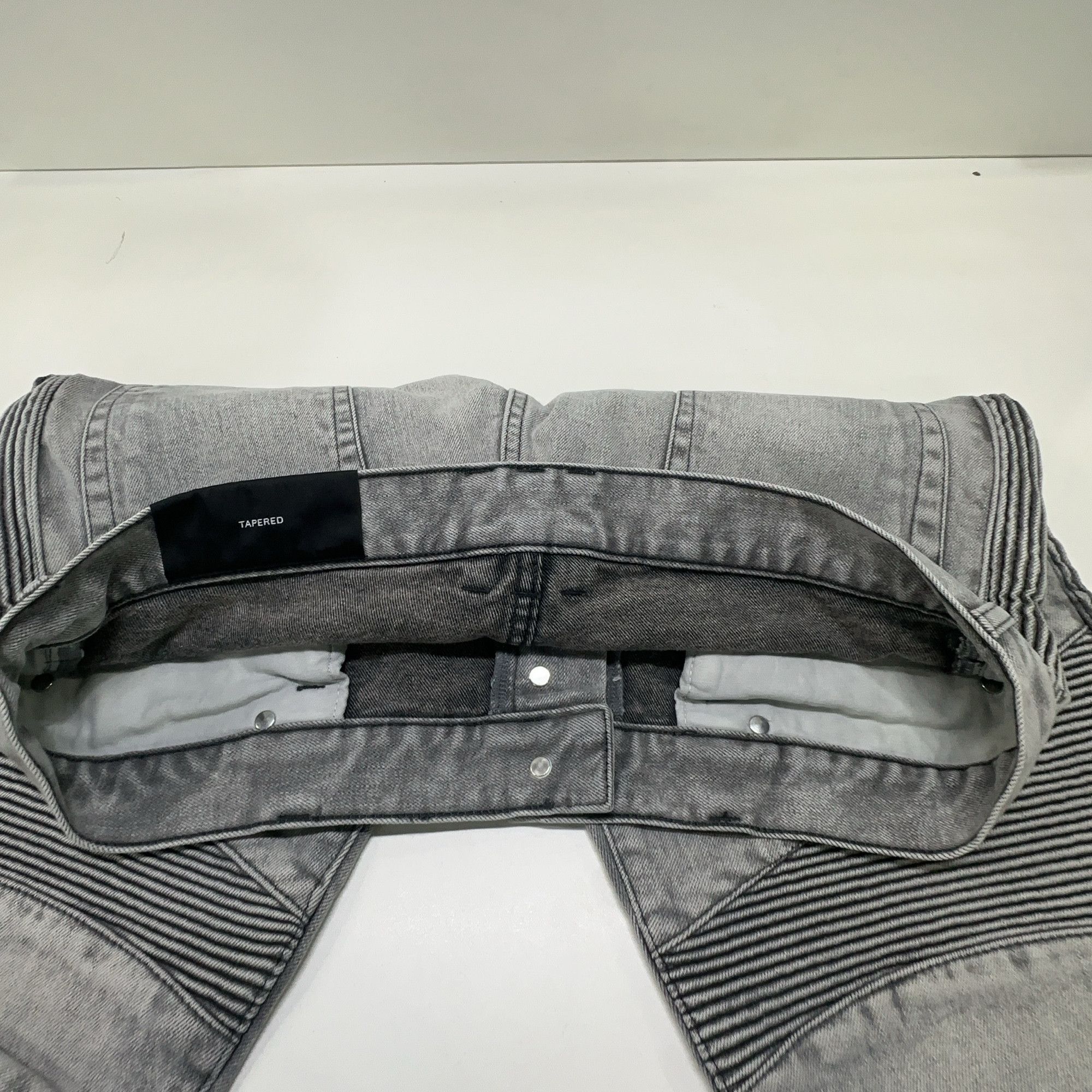 Balmain Balmain Grey Ribbed Panel Tapered Jeans Size 34 Size US 34 / EU 50 - 11 Thumbnail