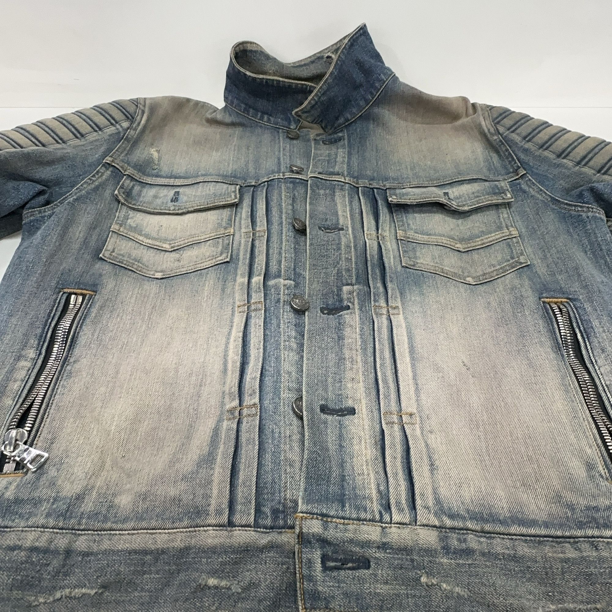 Balmain Balmain Distressed Denim Jacket Size 54 Size US L / EU 52-54 / 3 - 6 Thumbnail